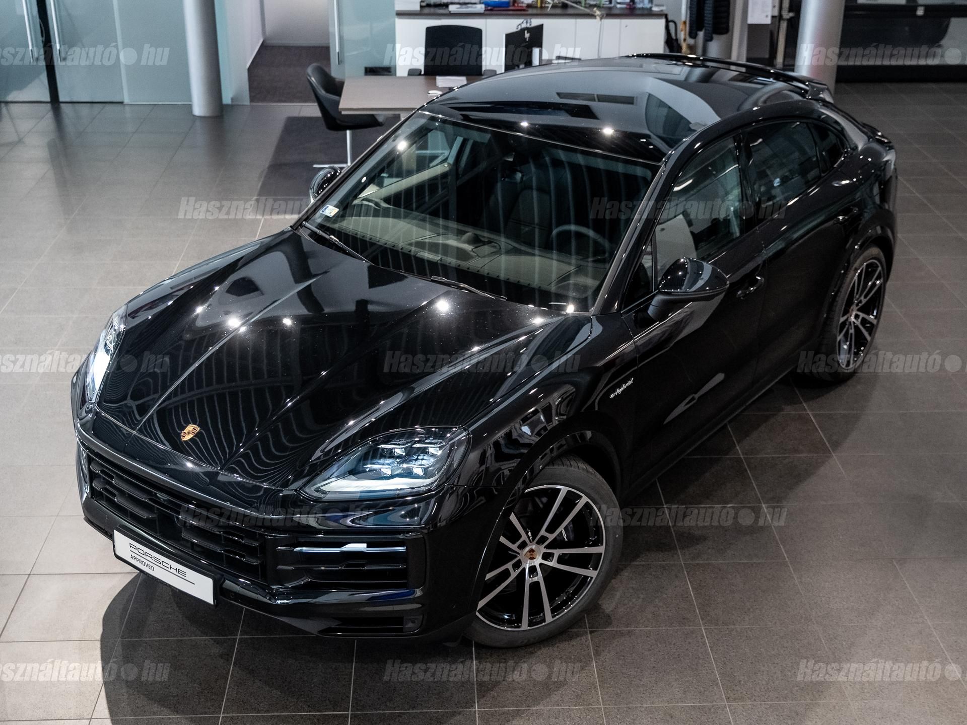 PORSCHE CAYENNE 2025/8 - 1