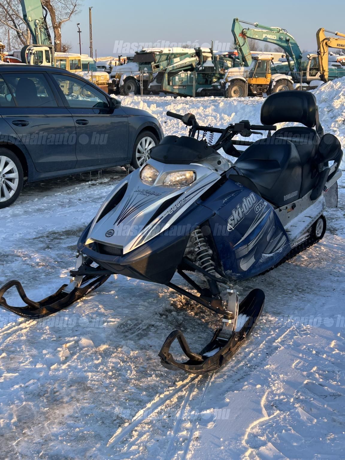 SNOWMOBILE 2005 - 1