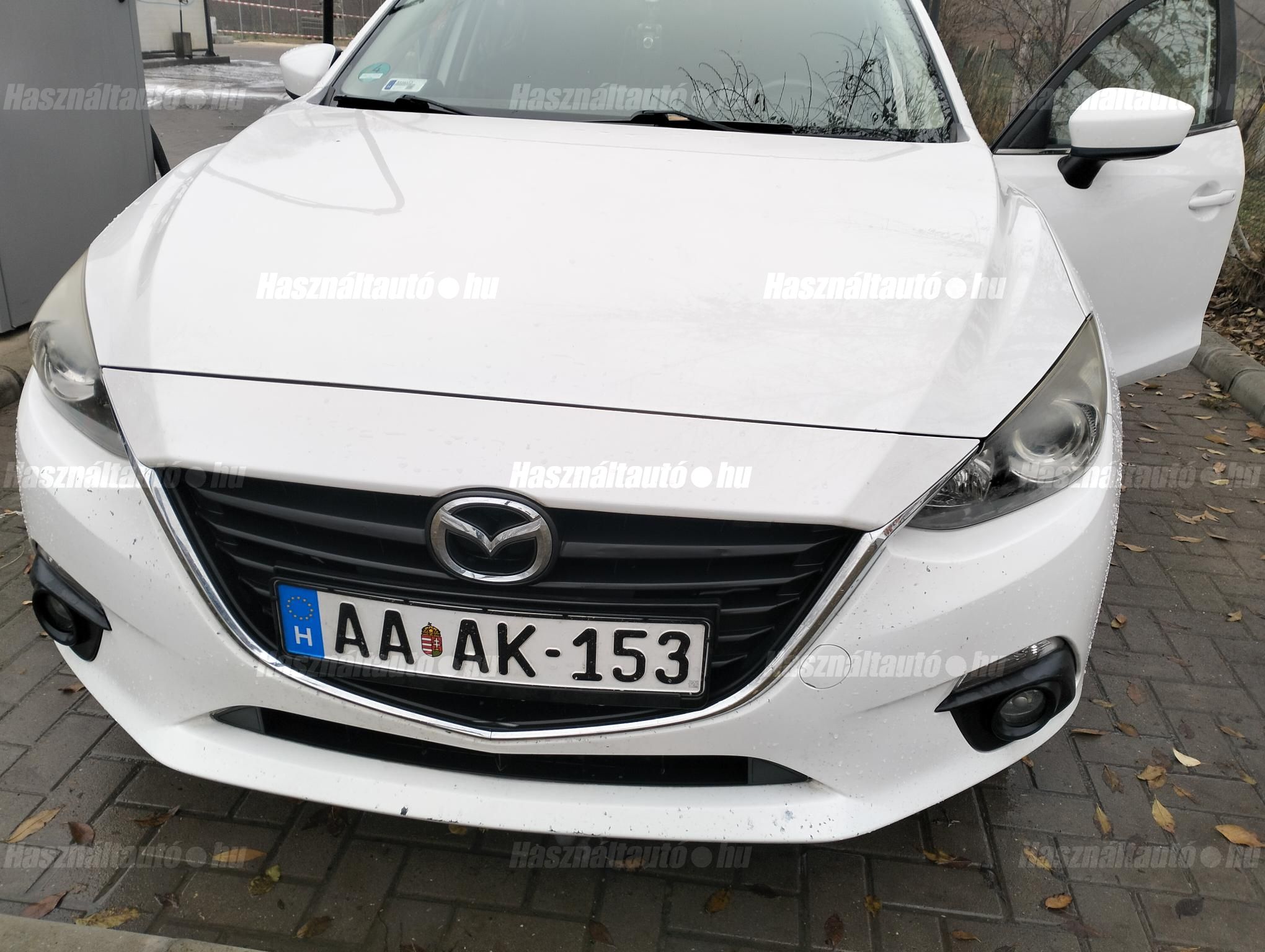 MAZDA 3 2015/12 - 1