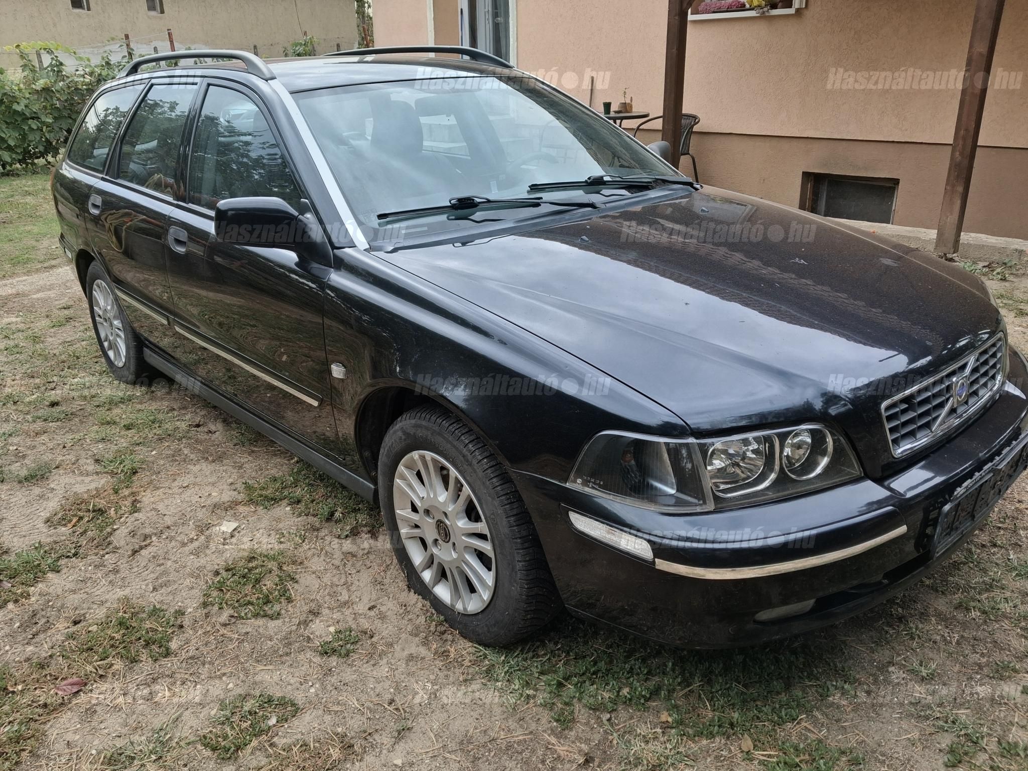 VOLVO V40 2004/10 - 1