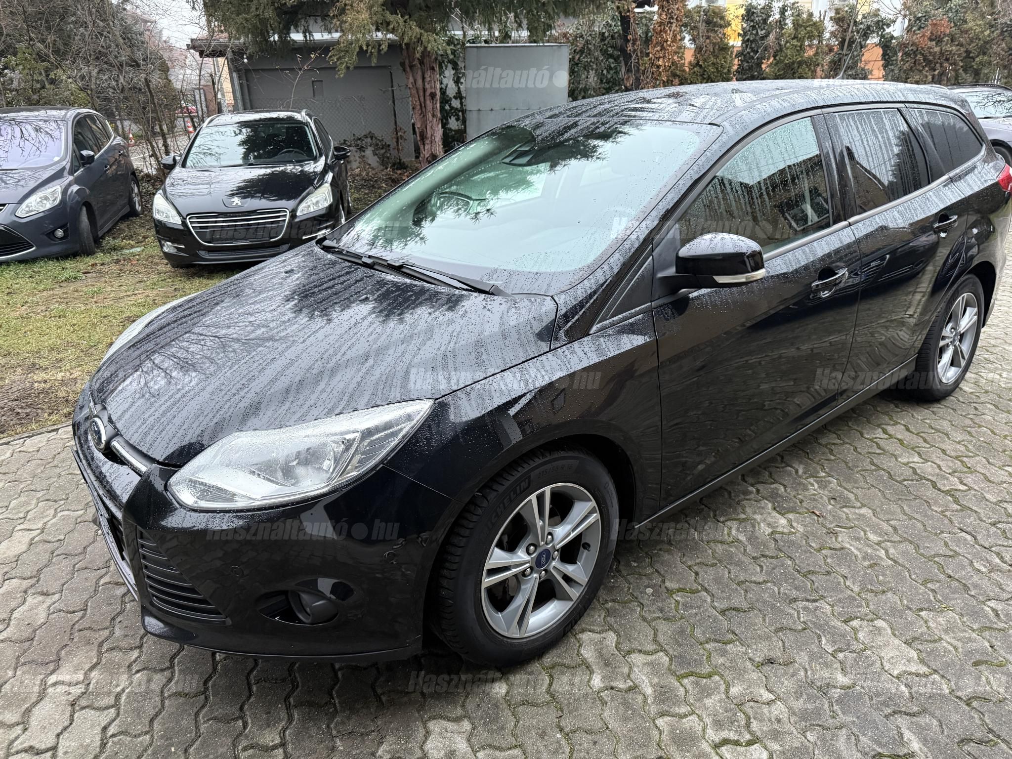 FORD FOCUS 2013/7 - 1