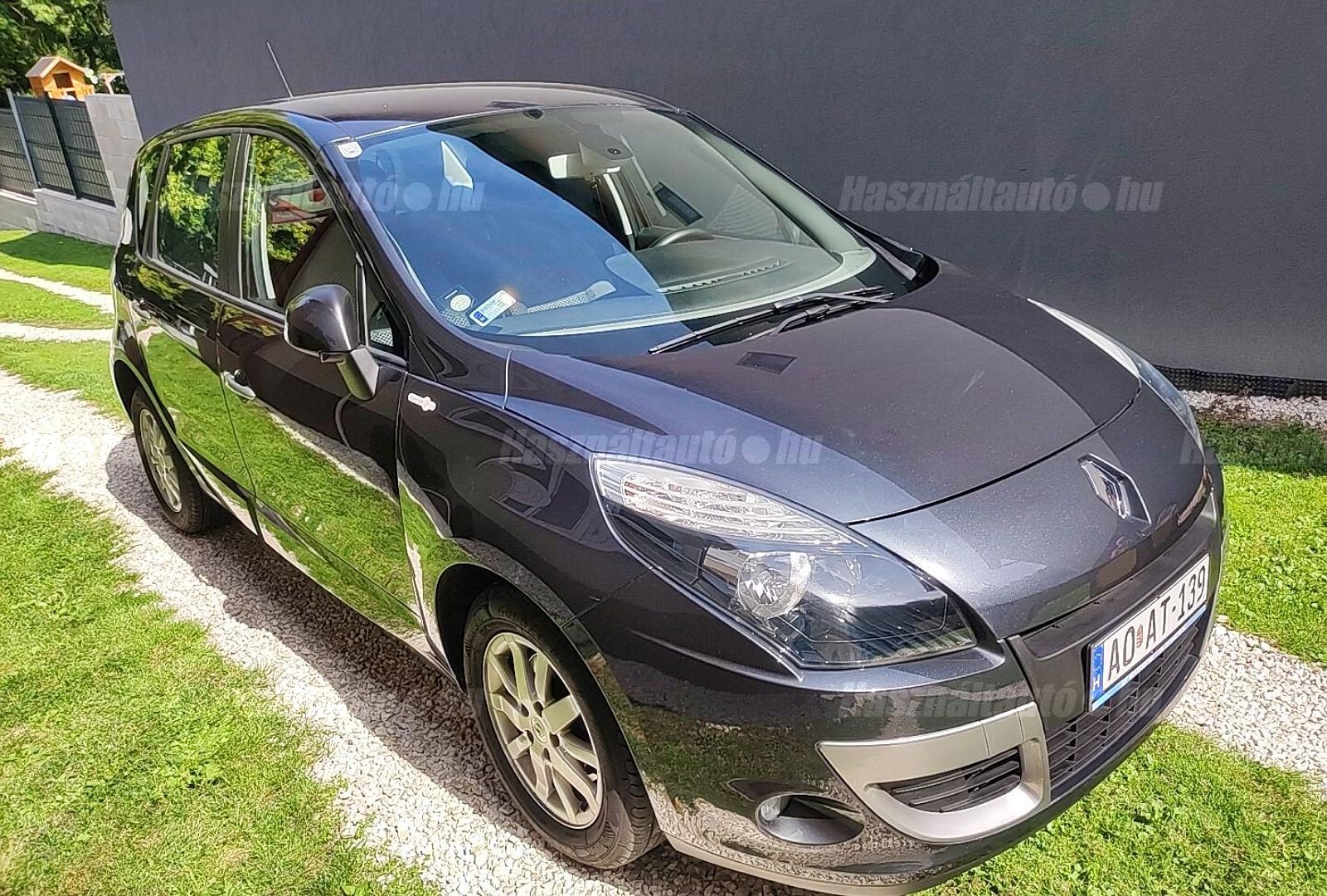 RENAULT SCENIC 2011 - 1