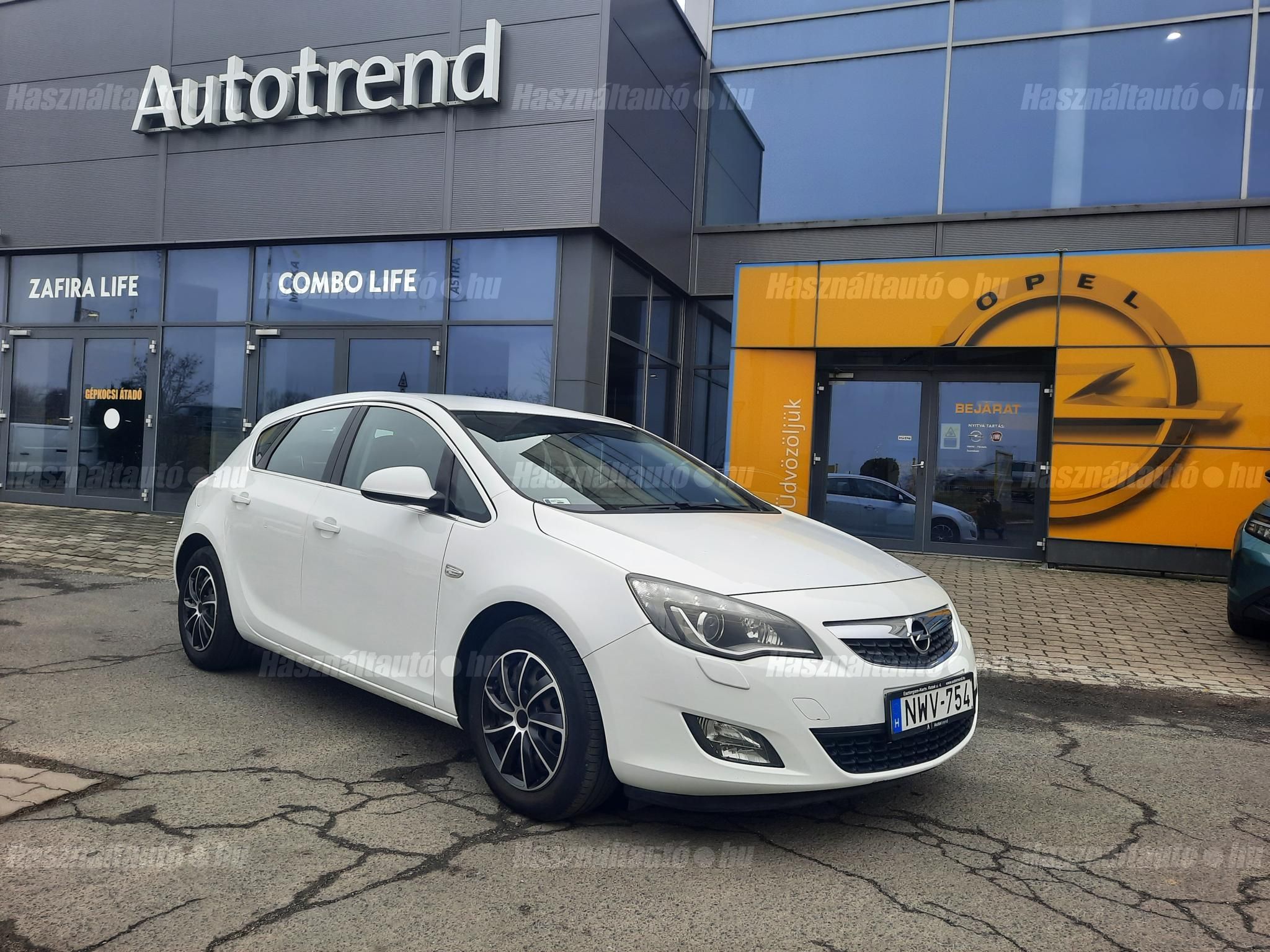 OPEL ASTRA J 2011/12 - 1