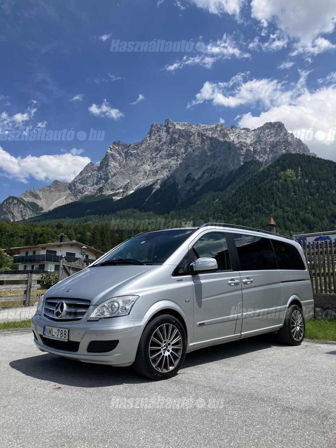 MERCEDES-BENZ VIANO 2010/11 - 1