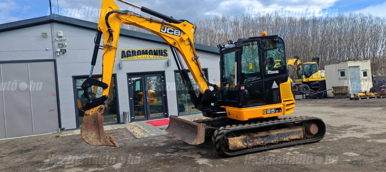 JCB 2017 - 1