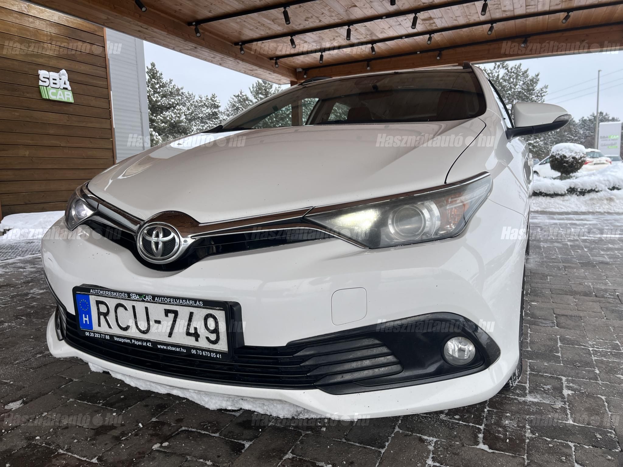 TOYOTA AURIS 2018/10 - 1