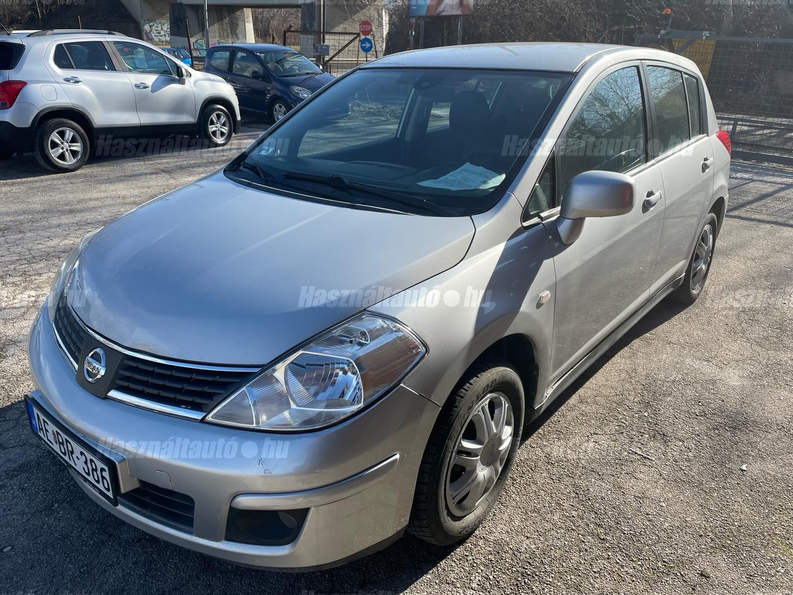 NISSAN TIIDA 2009/10 - 1