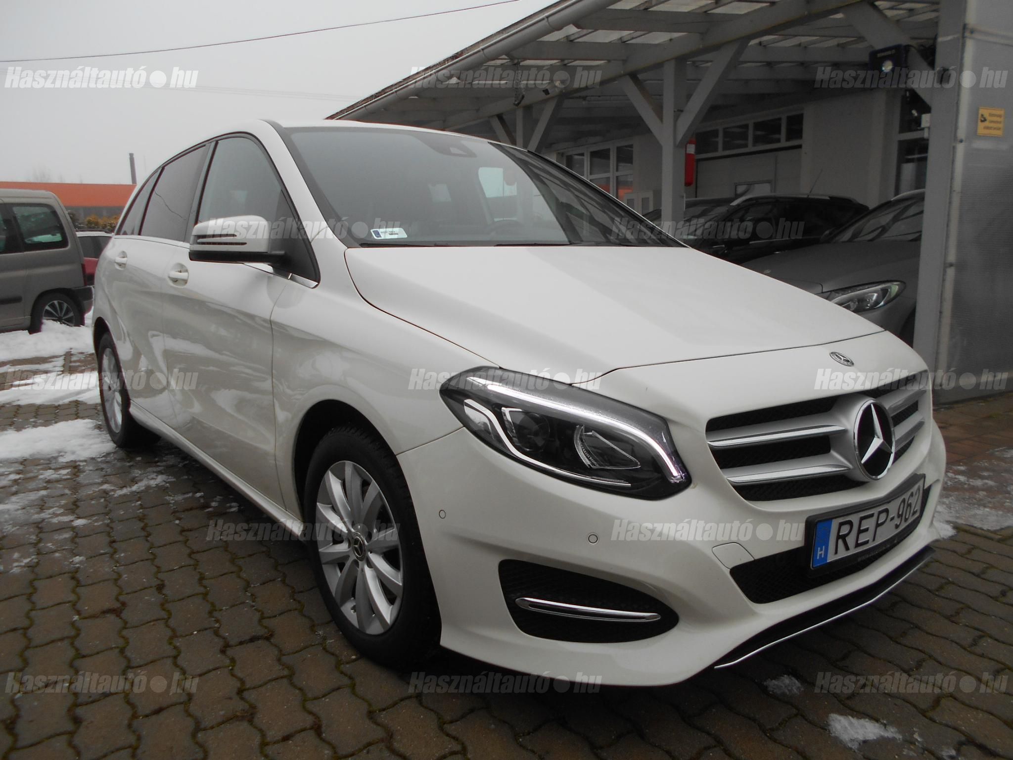 MERCEDES-BENZ B-OSZTÁLY 2018/12 - 1