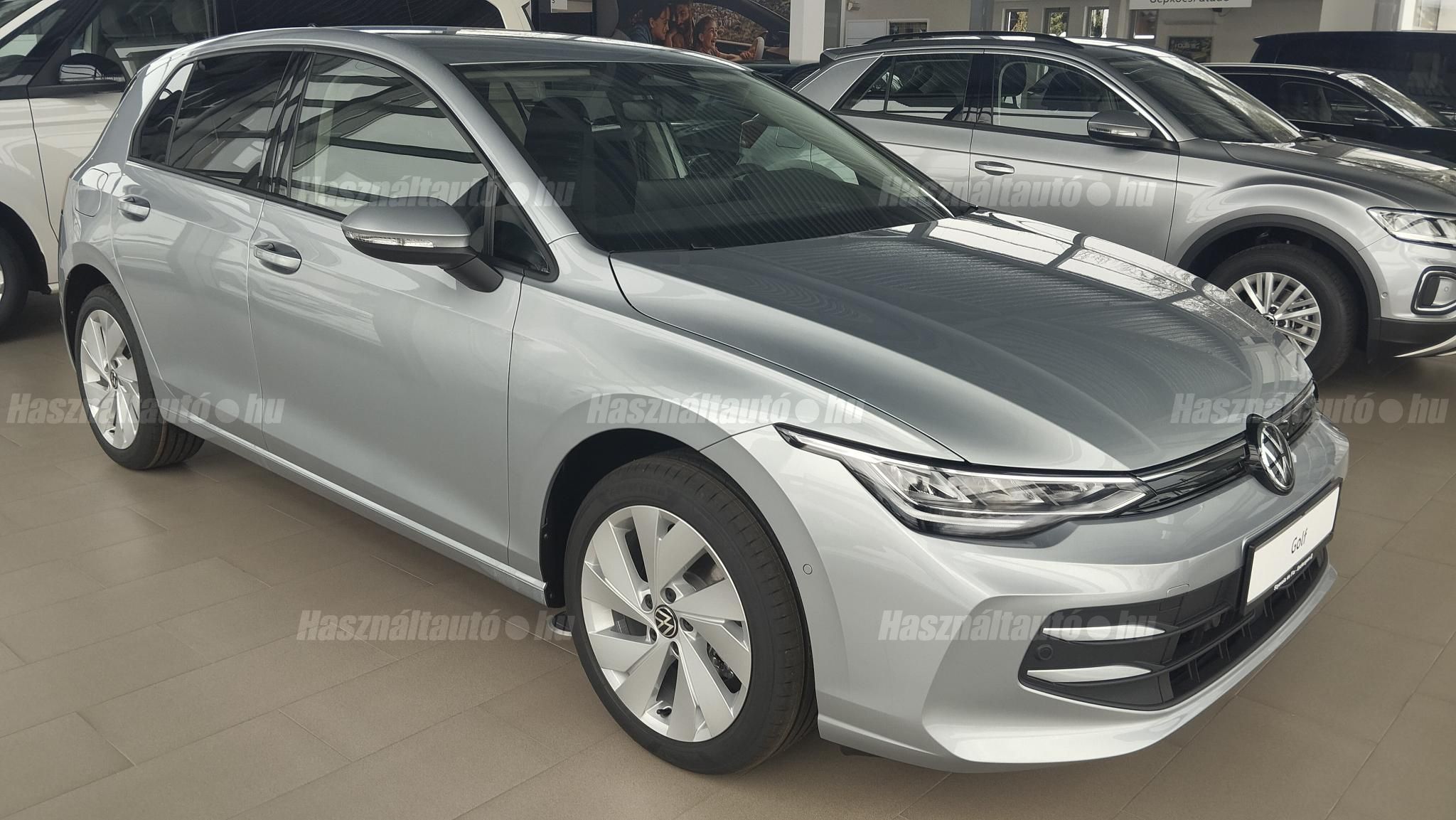 VOLKSWAGEN GOLF 2026/1 - 1