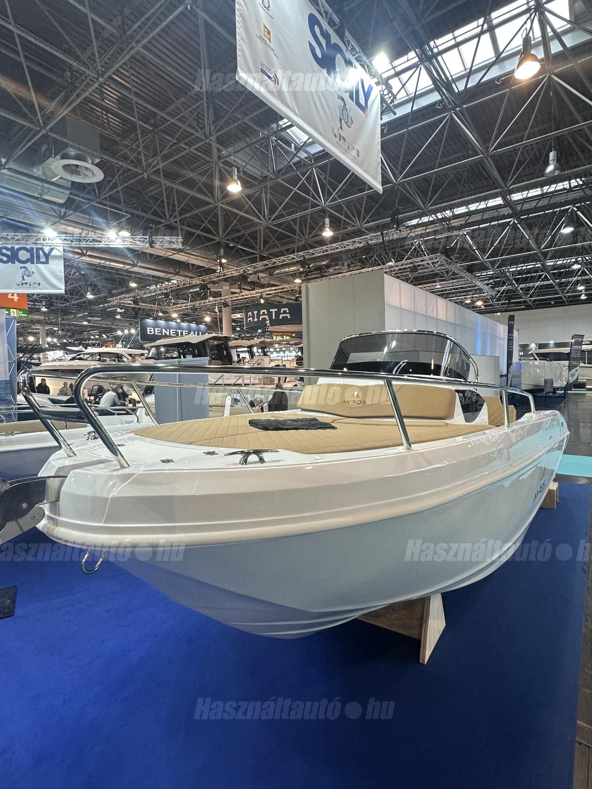 white hull, front view