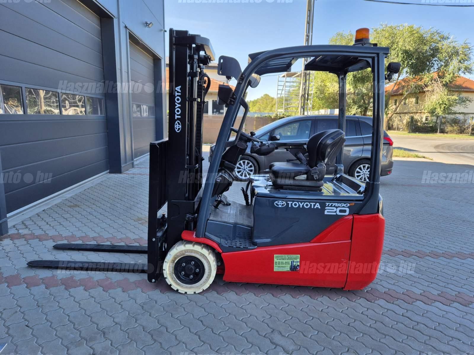 TOYOTA 2019 - 1