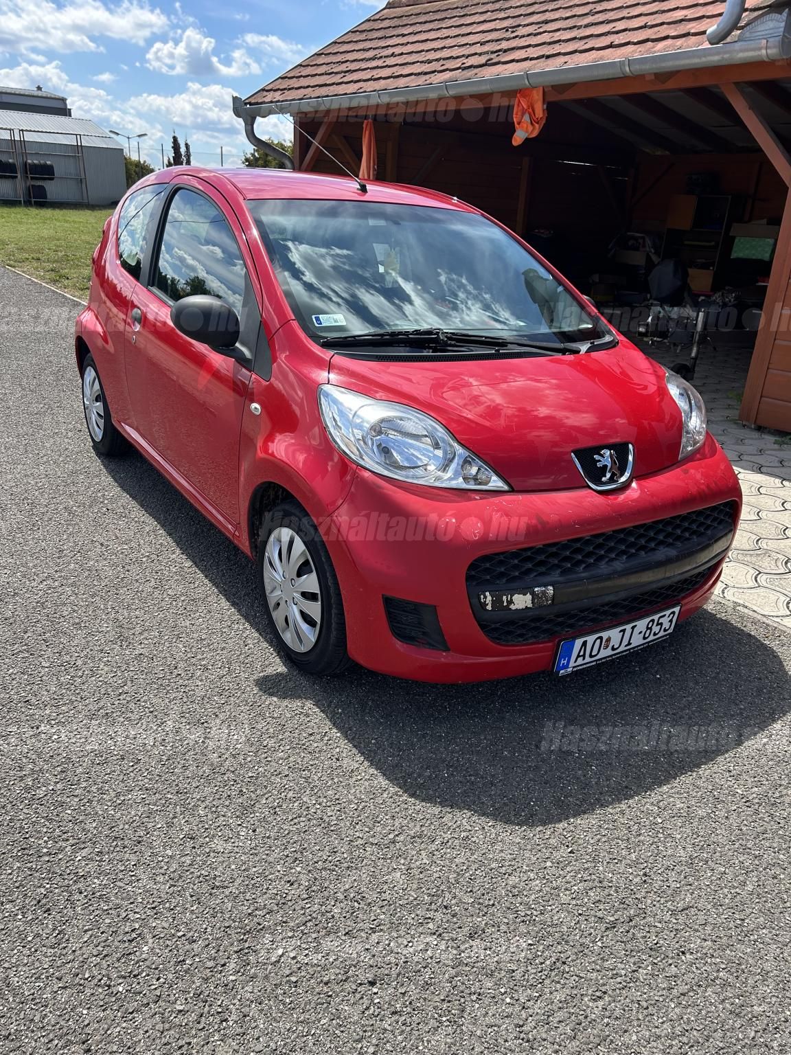 PEUGEOT 107 2010/11 - 1