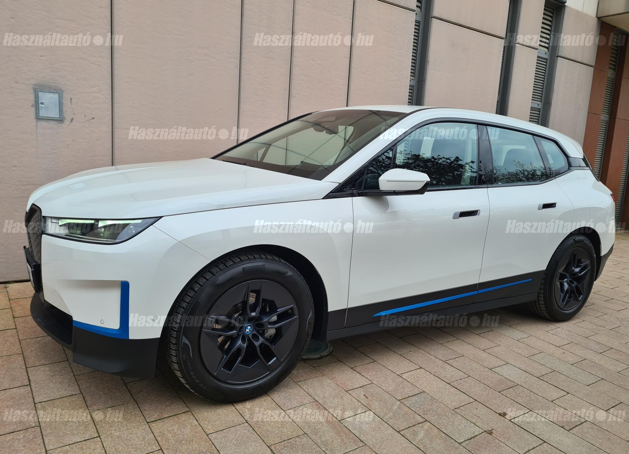BMW IX 2023/11 - 1