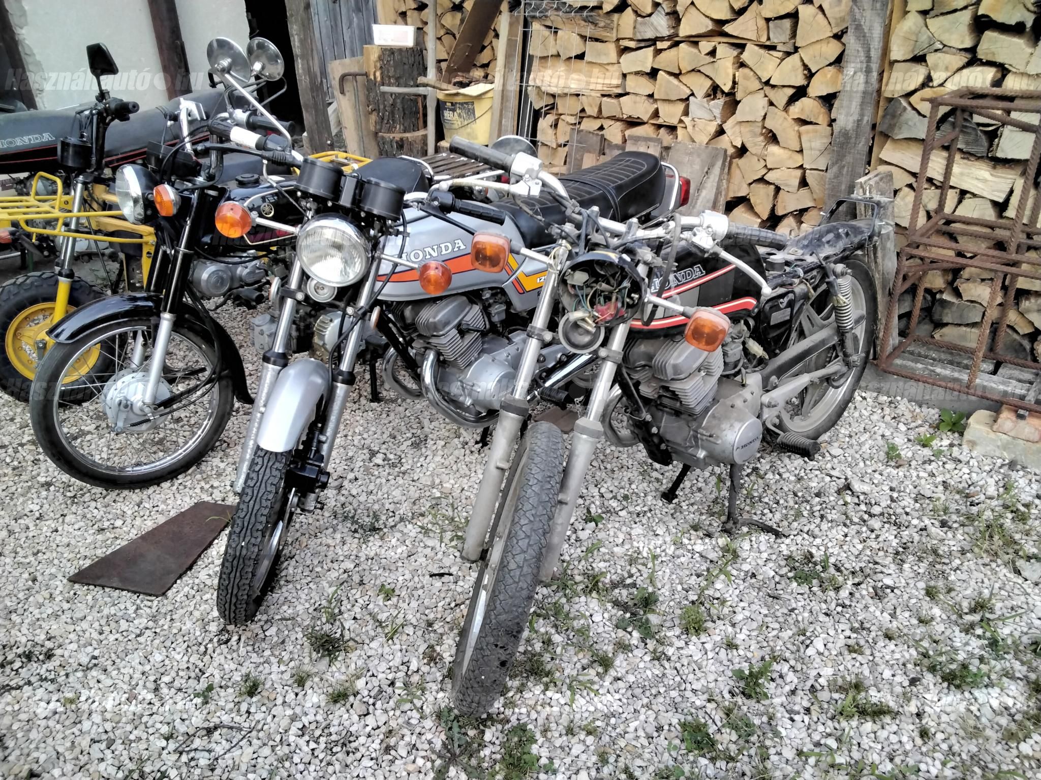 HONDA CB 125 F 1980/6 - 1