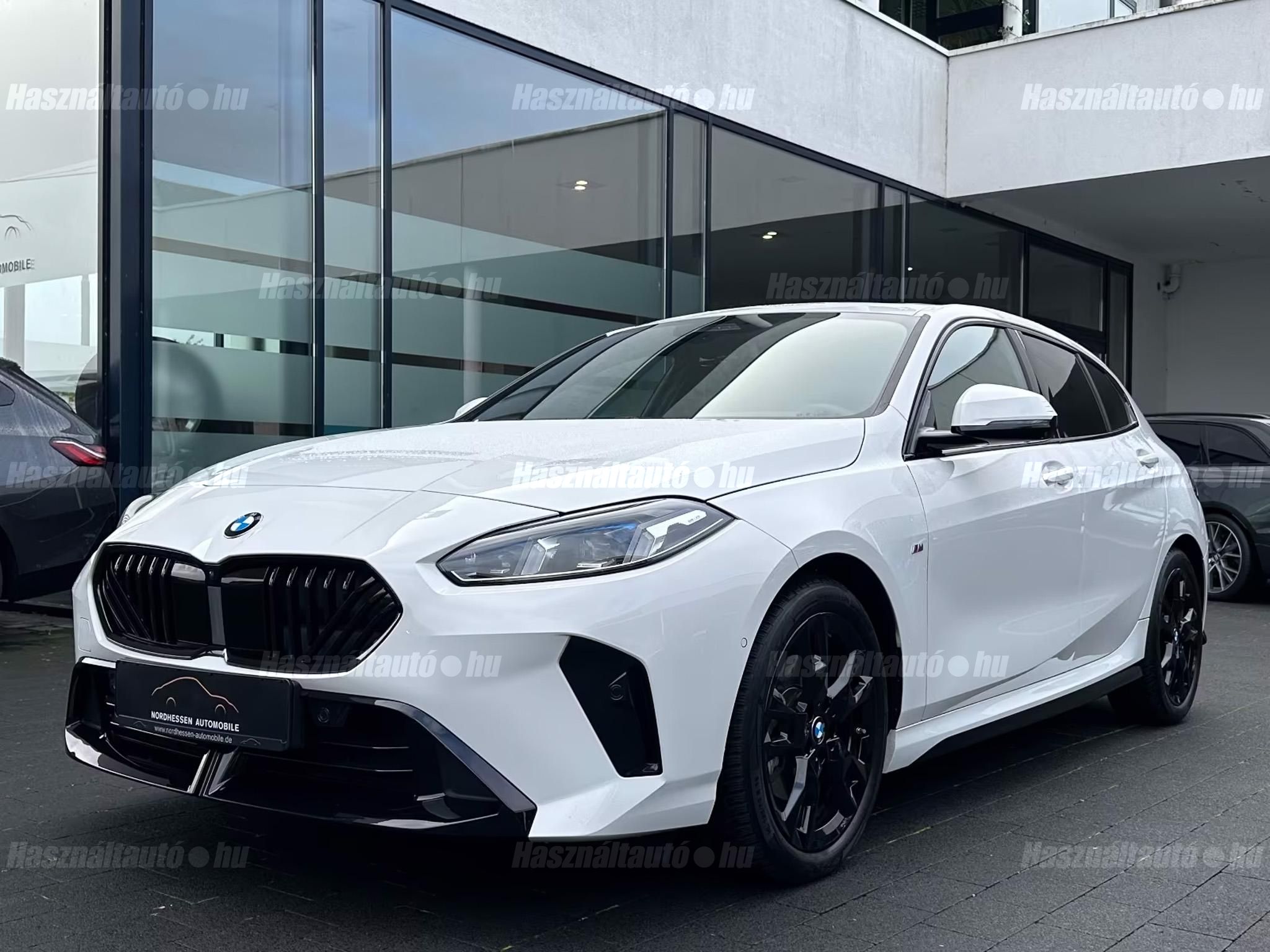 BMW 120 2024/11 - 1