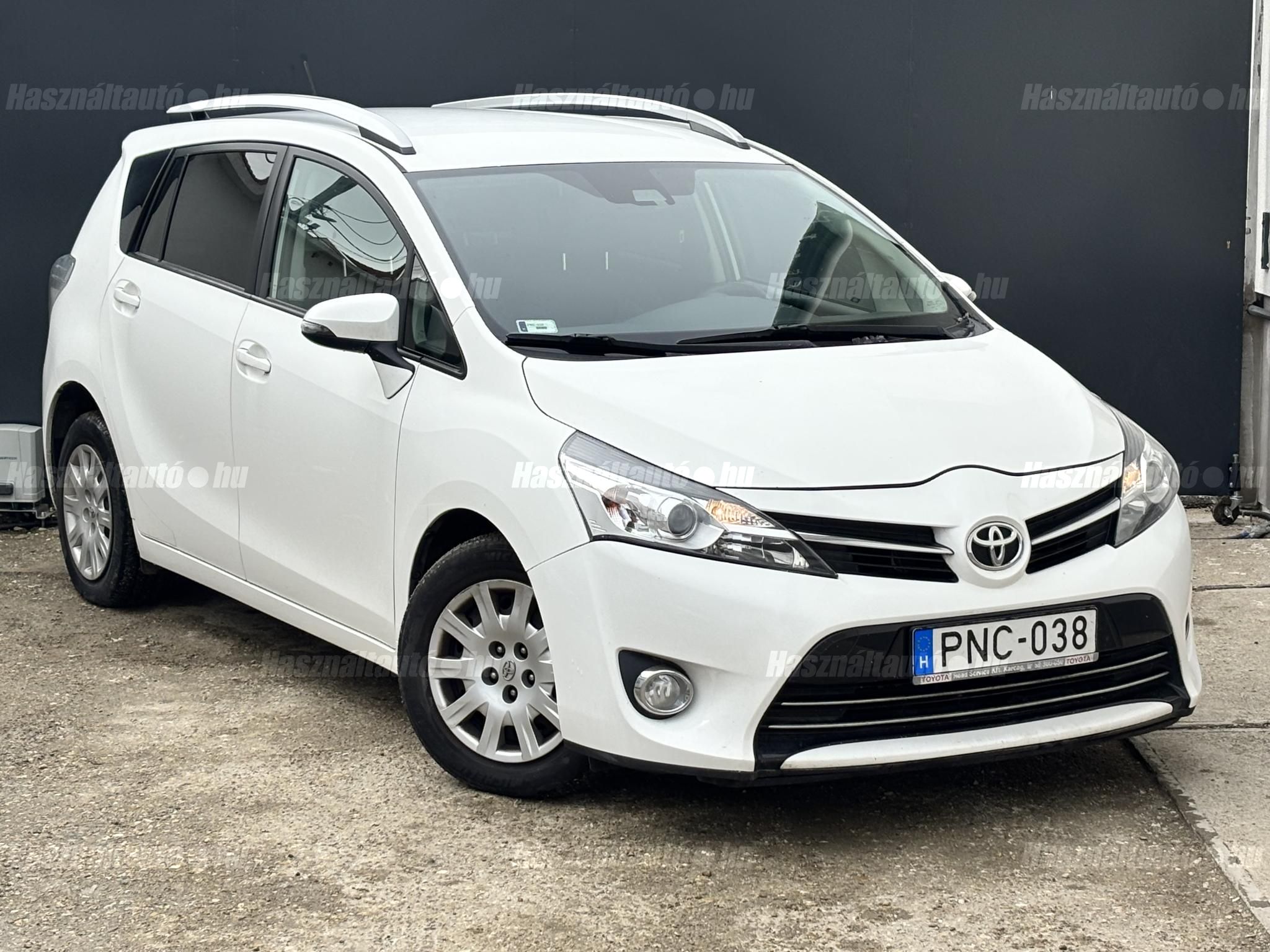 TOYOTA VERSO 2017/12 - 1