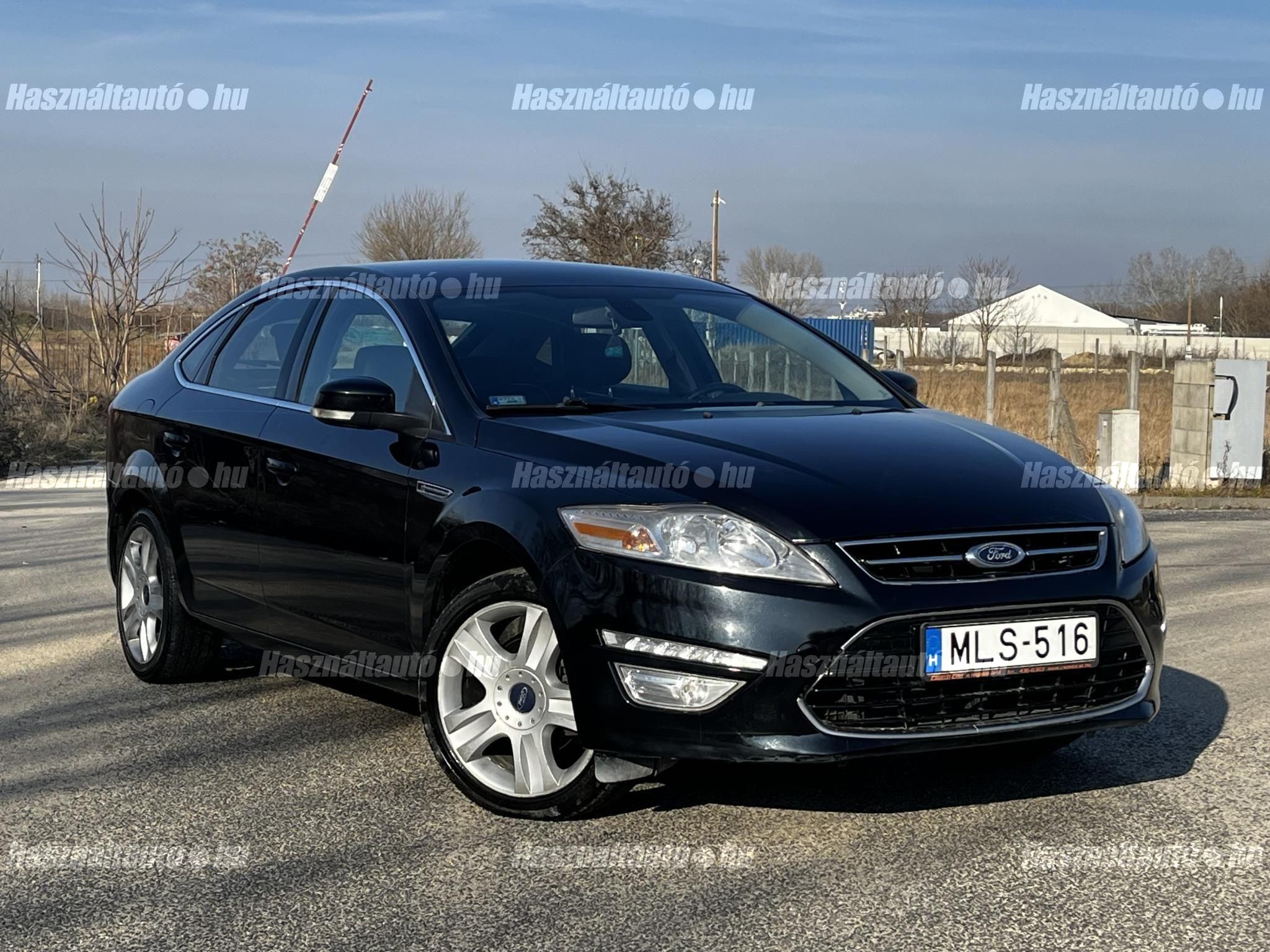 FORD MONDEO 2013/9 - 1
