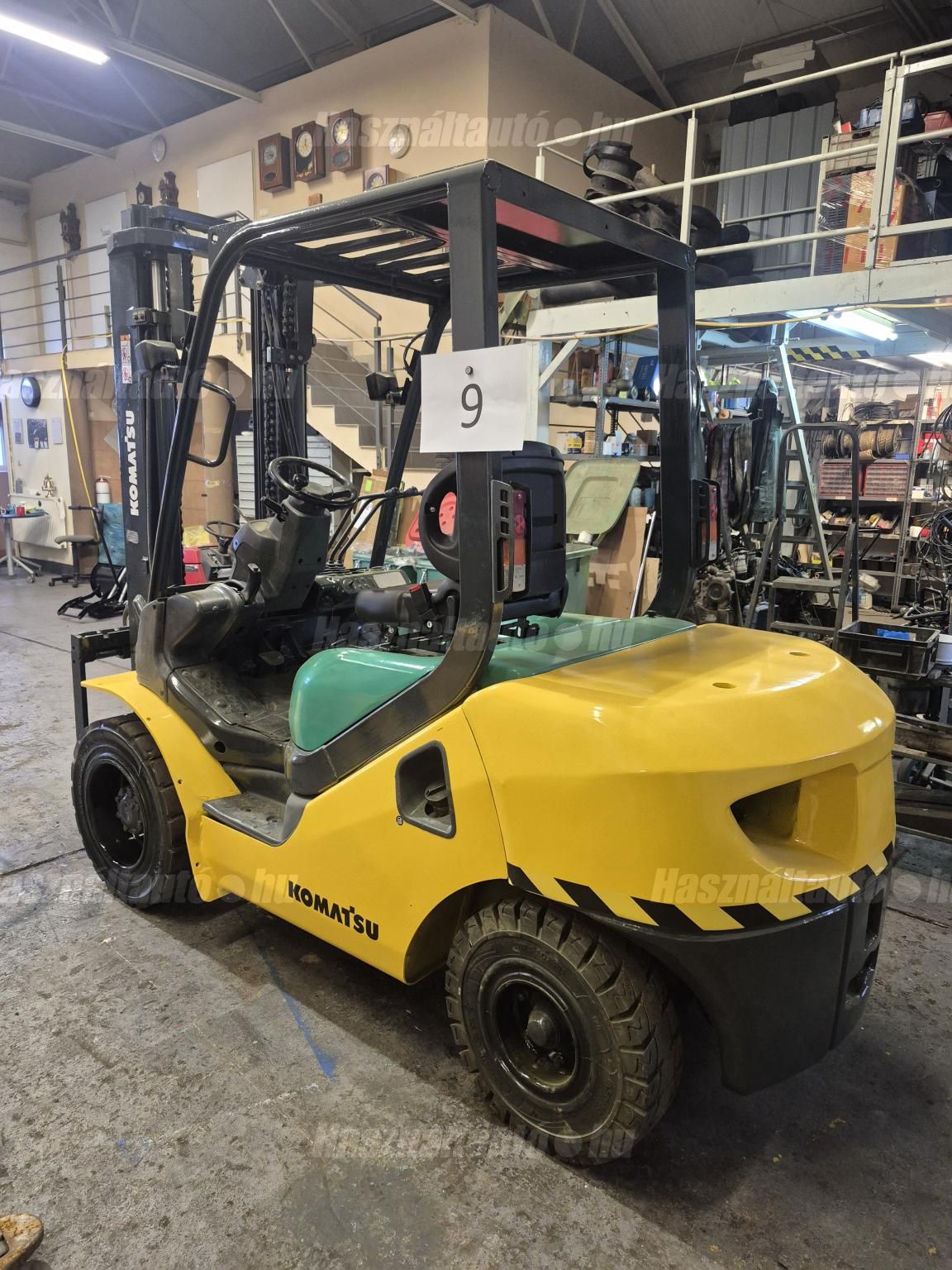 KOMATSU 2009 - 1
