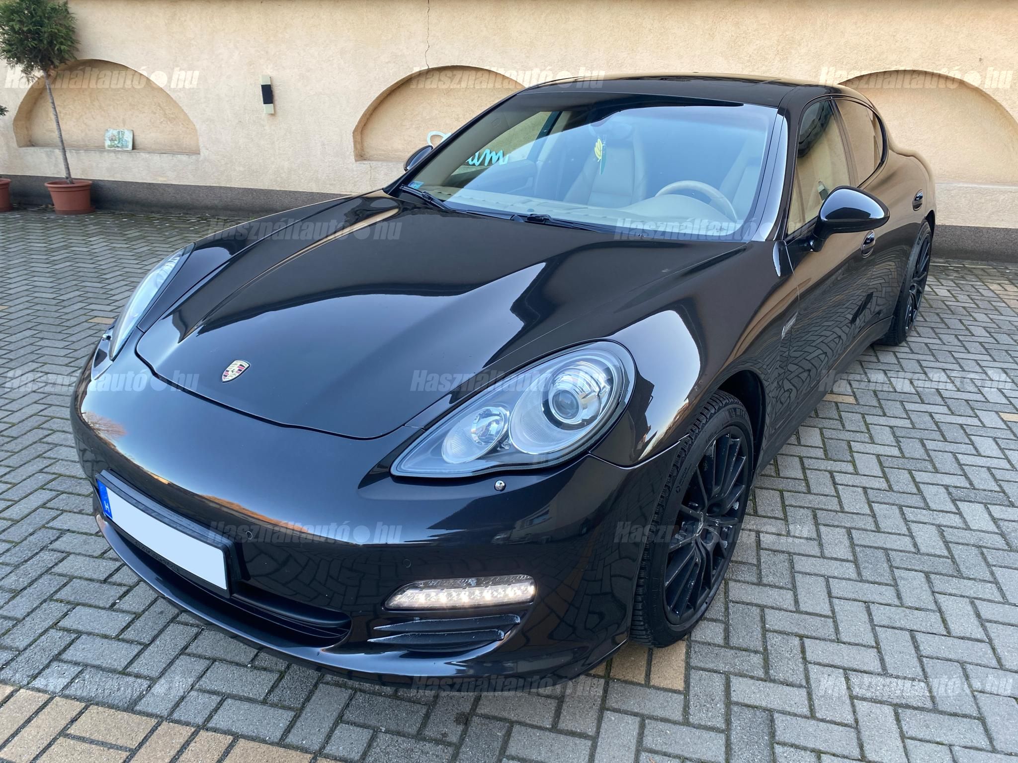 PORSCHE PANAMERA 2011/6 - 1