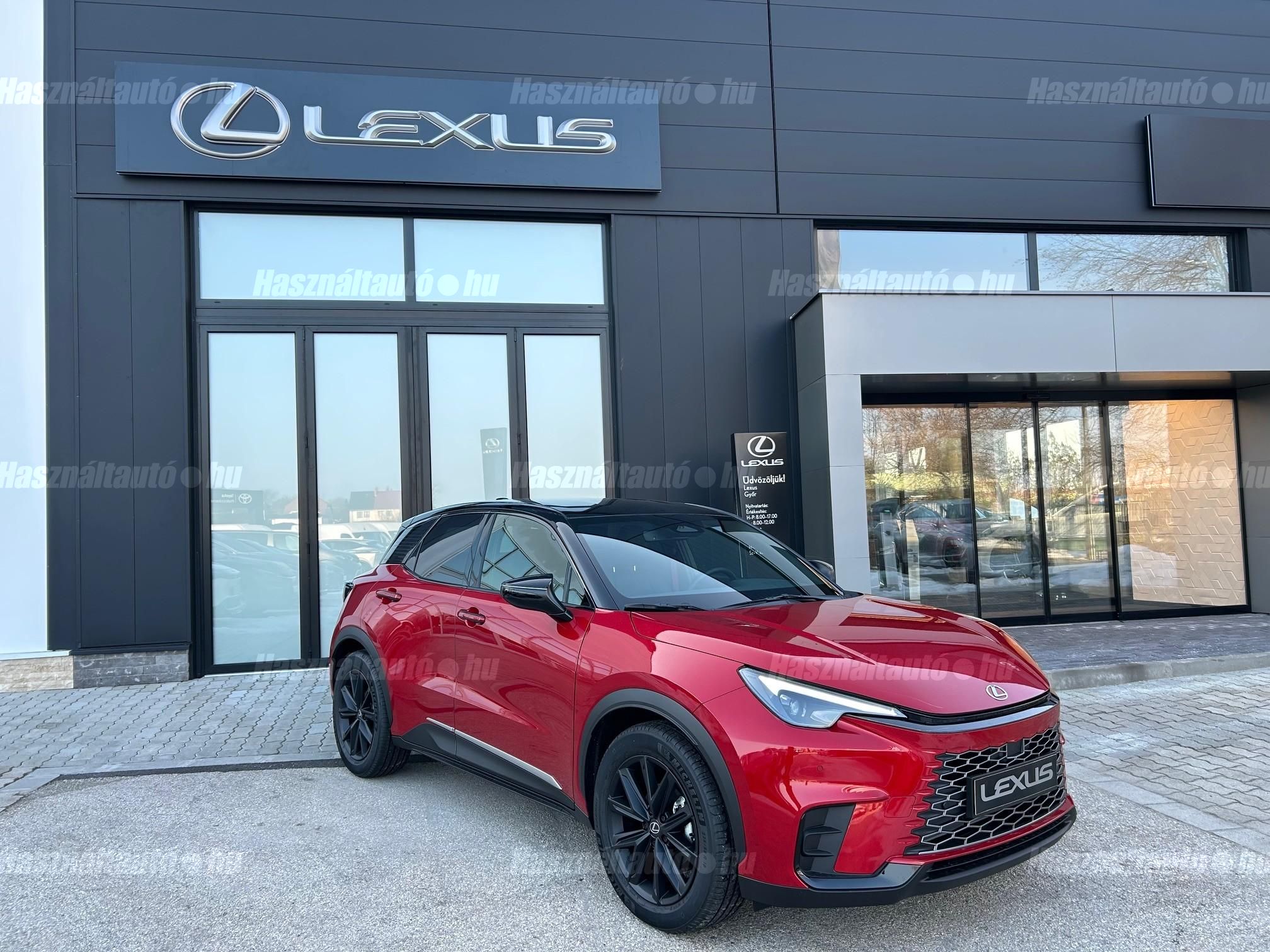 LEXUS LBX 2025/10 - 1