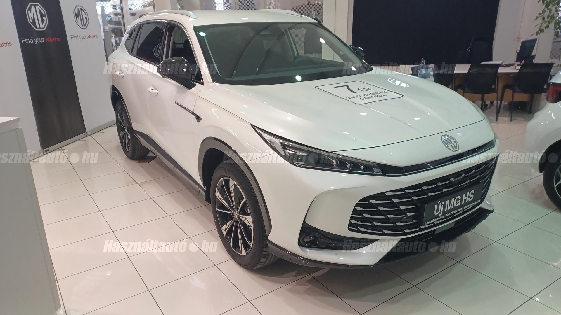 MG HS 2025/10 - 1