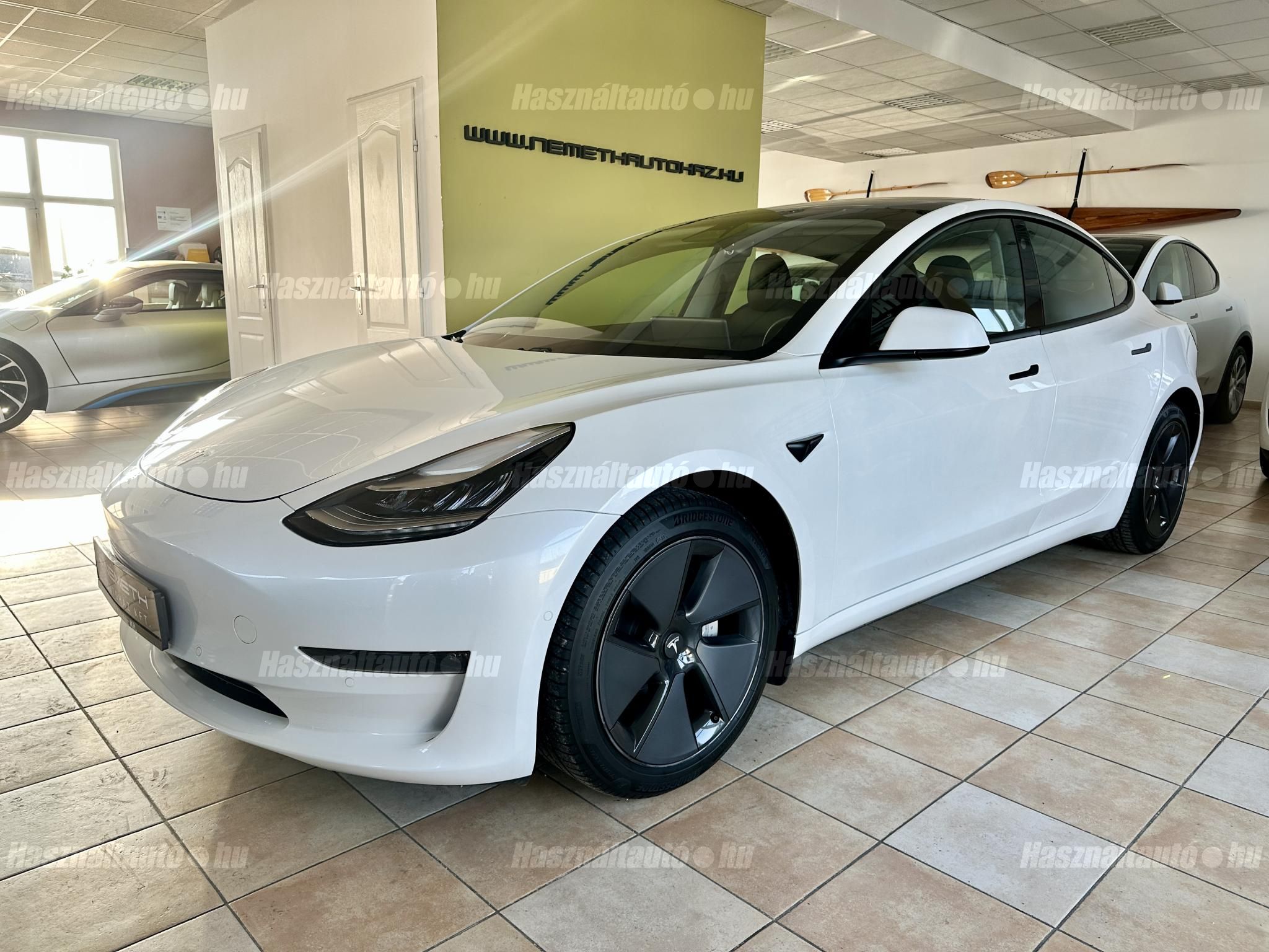 TESLA MODEL 3 2021 - 1