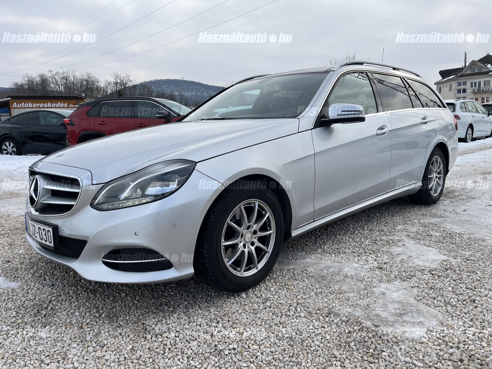 MERCEDES-BENZ E 200 2016/7 - 1