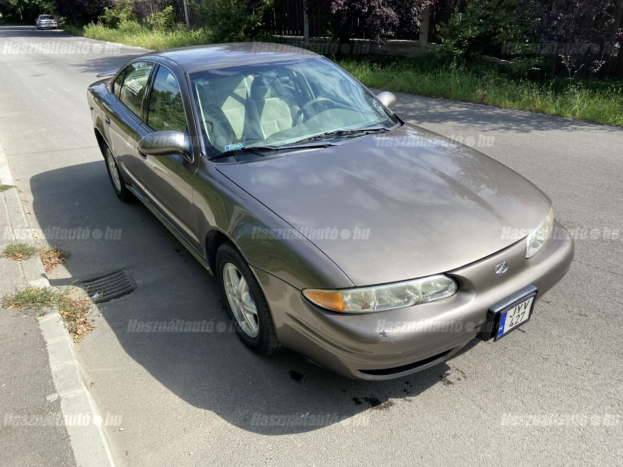 OLDSMOBILE ALERO 2002/5 - 1