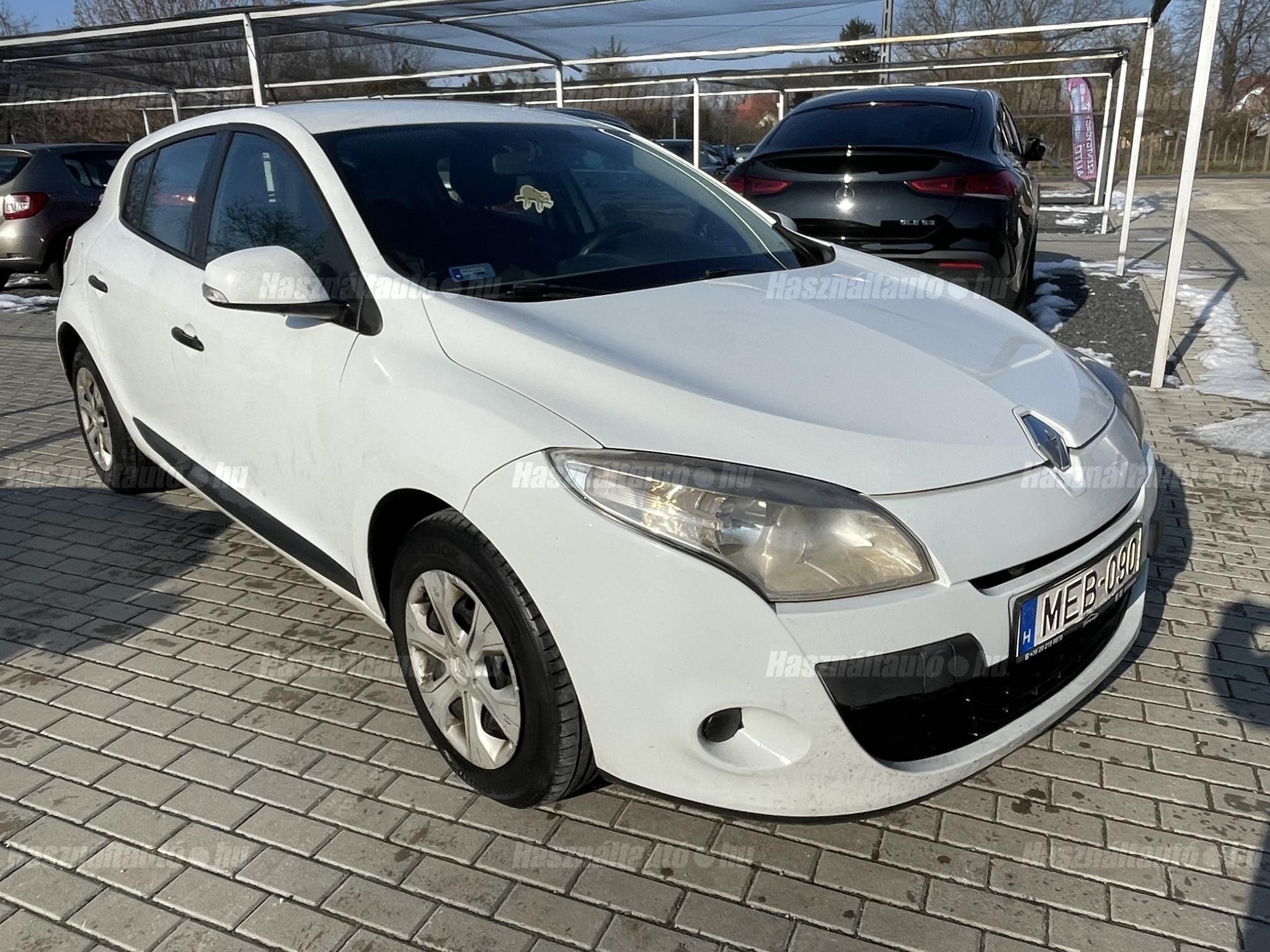 RENAULT MEGANE 2009 - 1