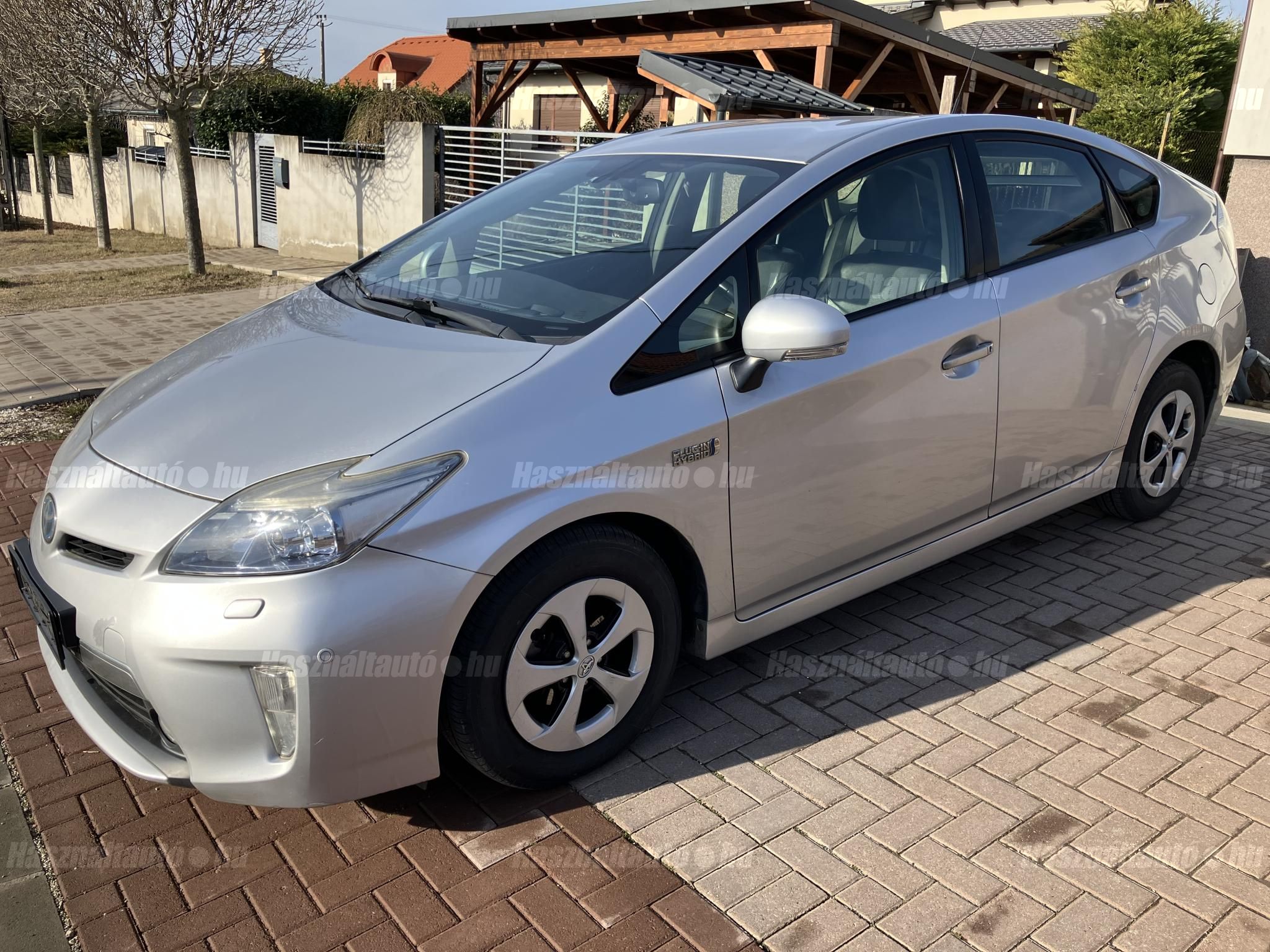 TOYOTA PRIUS PLUG-IN 2013/11 - 1