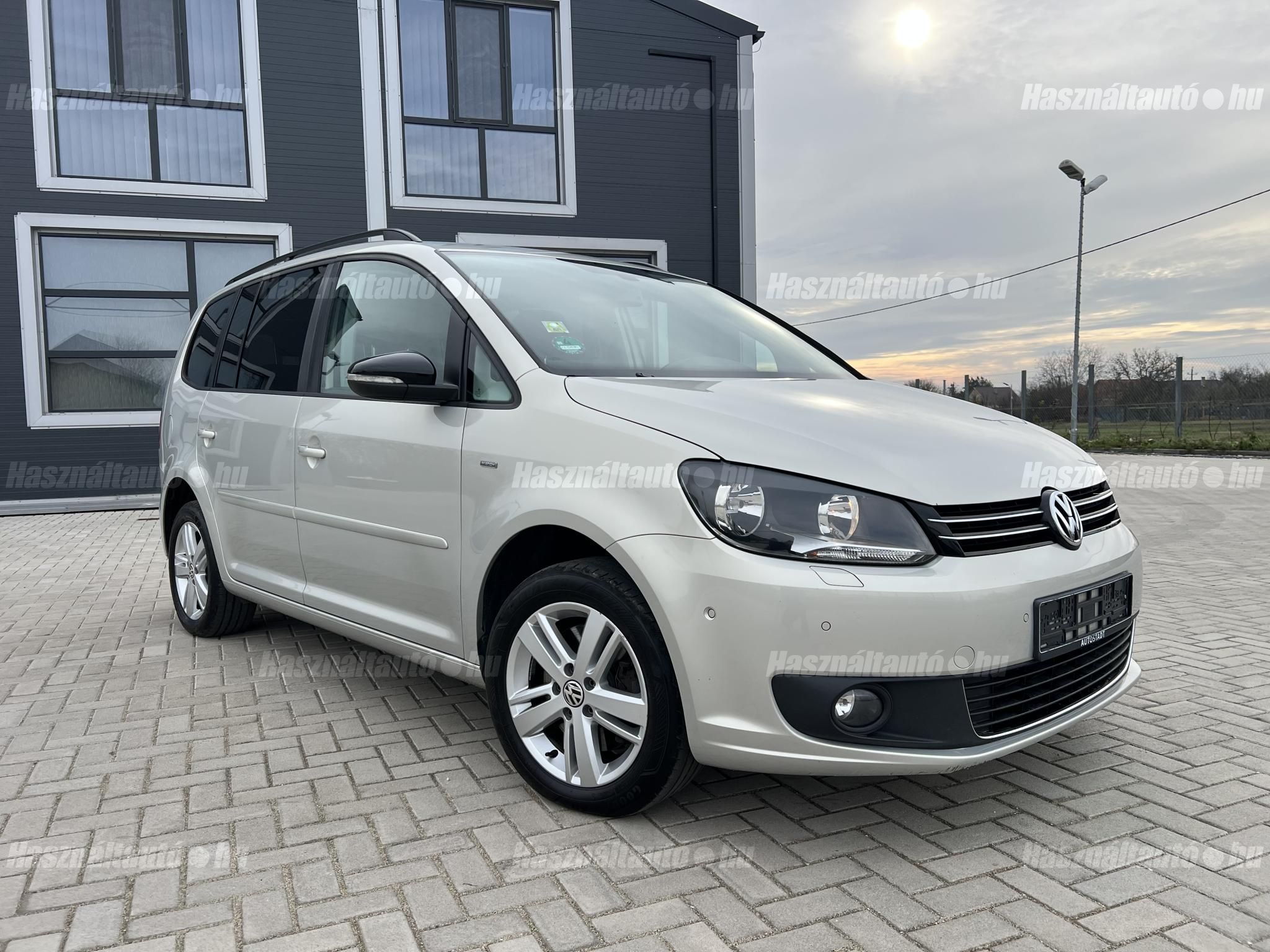 VOLKSWAGEN TOURAN 2012/9 - 1