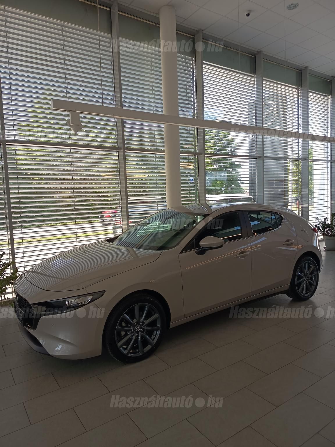 MAZDA 3 2026 - 1