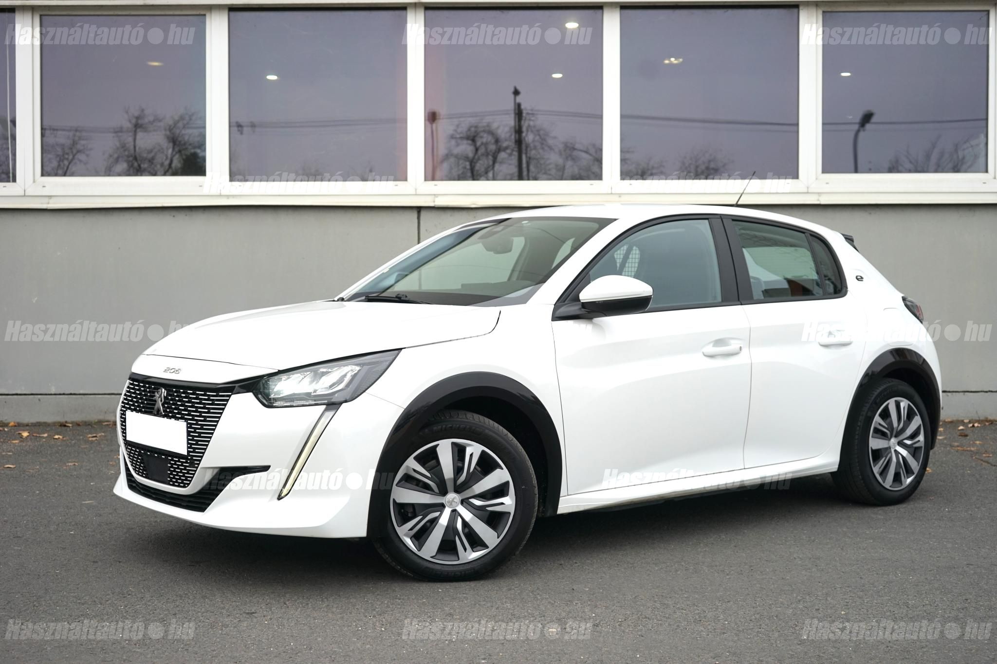 PEUGEOT 208 2021/4 - 1