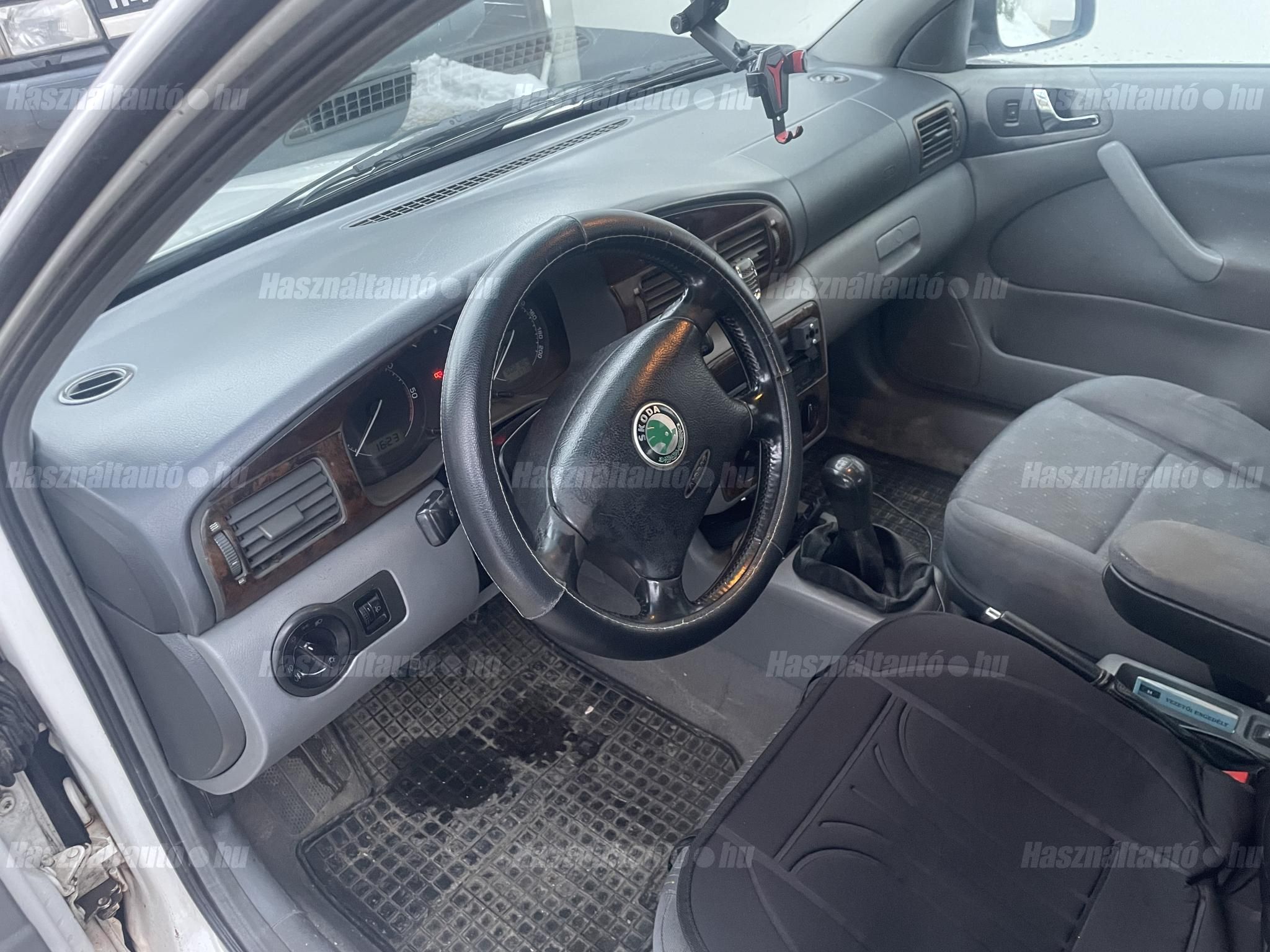 SKODA OCTAVIA 2003/8 - 1
