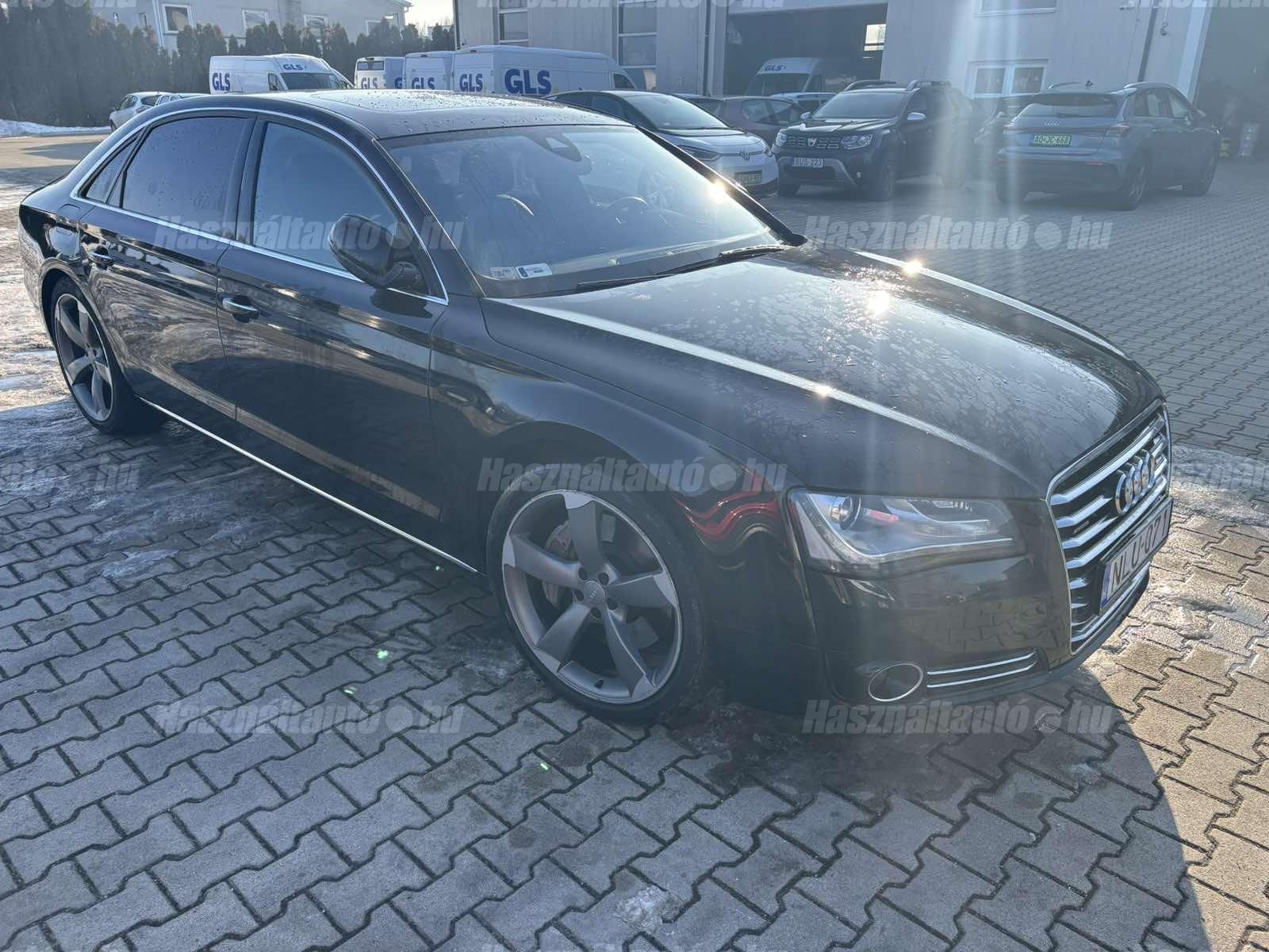 AUDI A8 2012/8 - 1