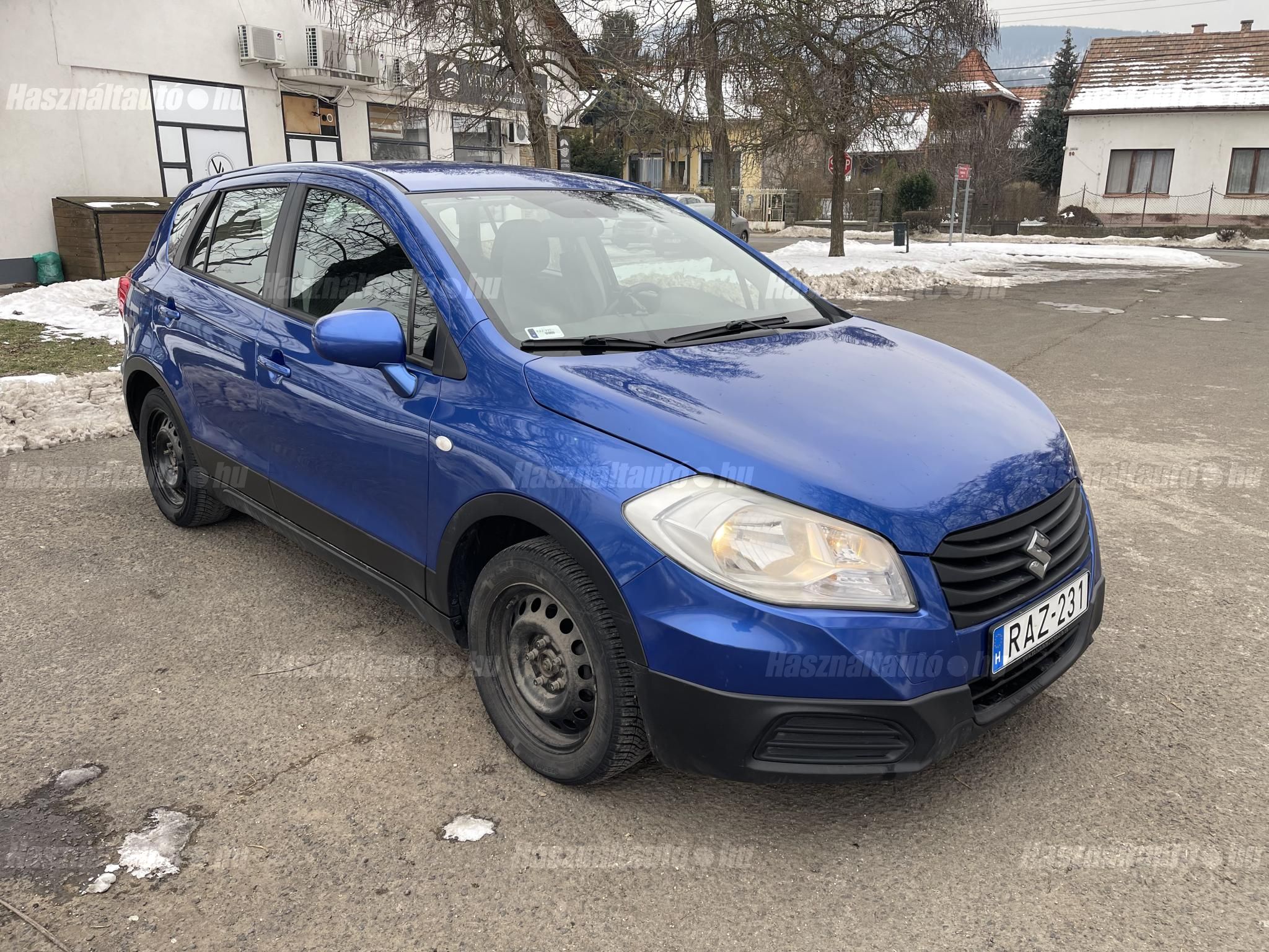 SUZUKI SX4 S-CROSS 2014/8 - 1