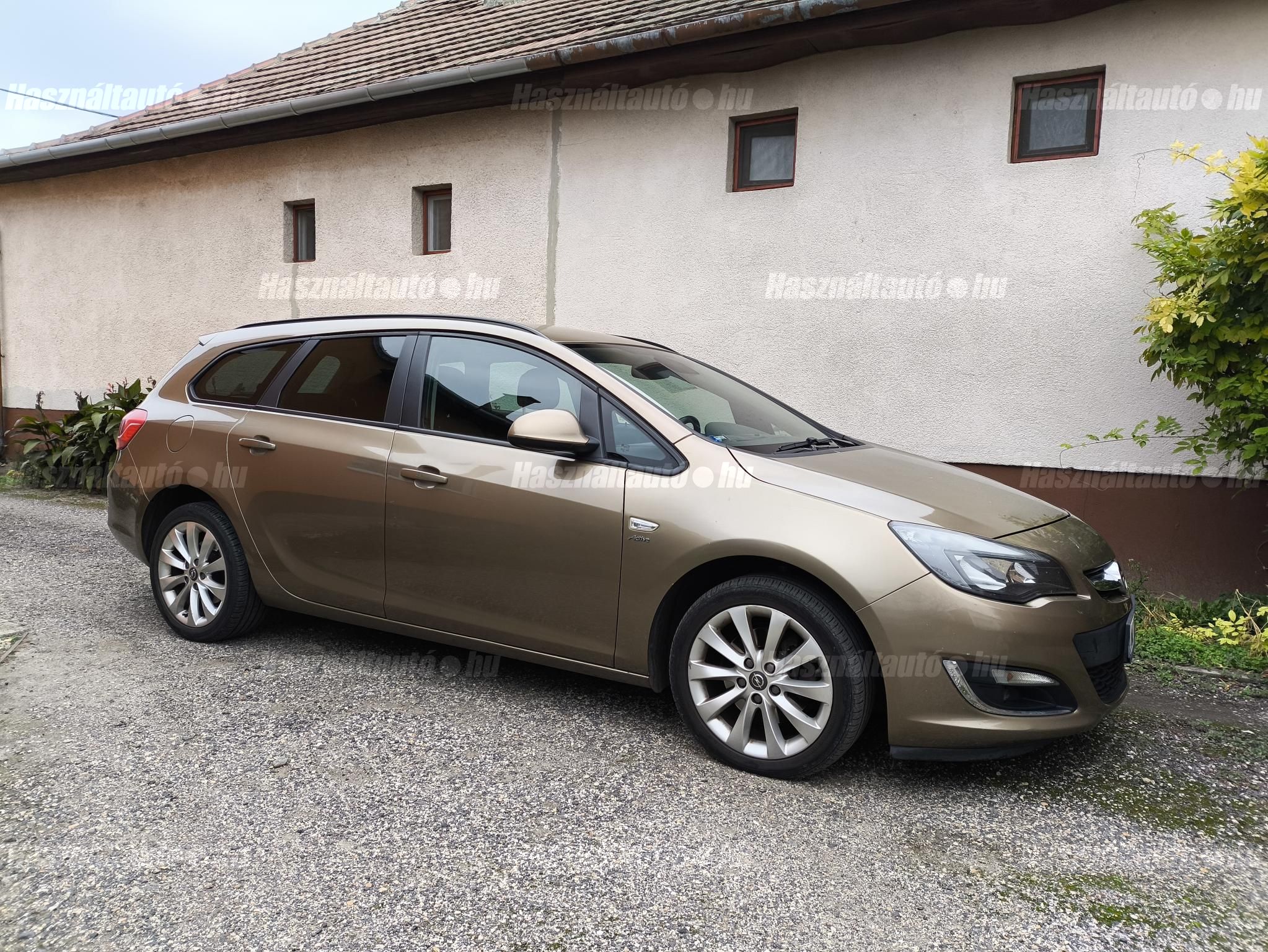 OPEL ASTRA J 2013/2 - 1