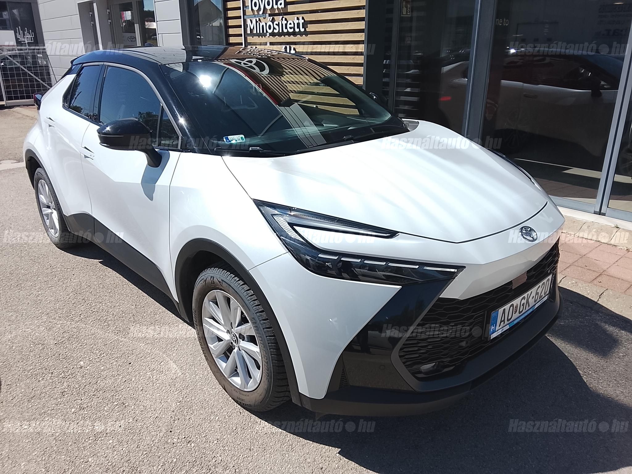 TOYOTA C-HR 2025/10 - 1