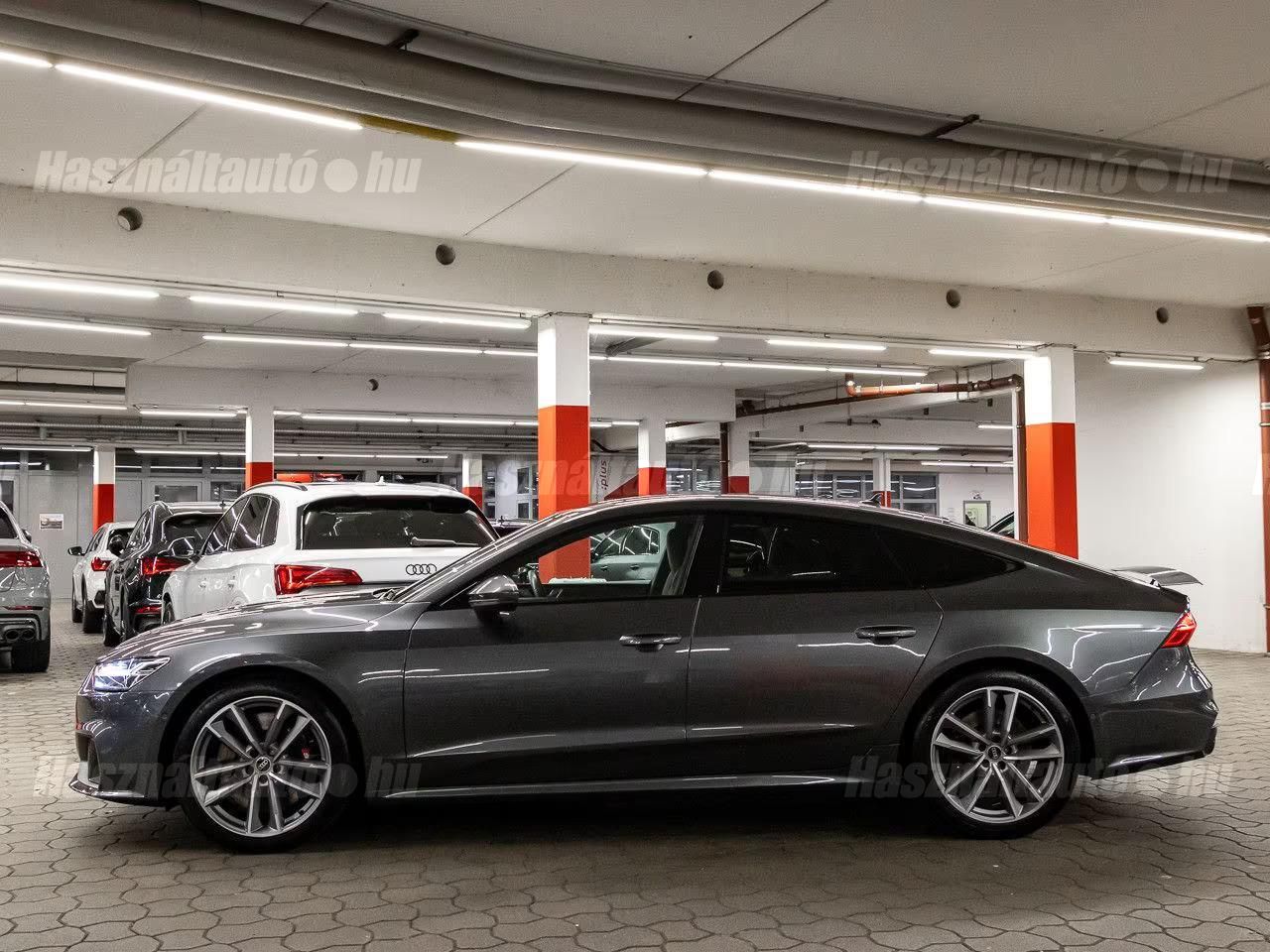 AUDI S7 2022 - 1