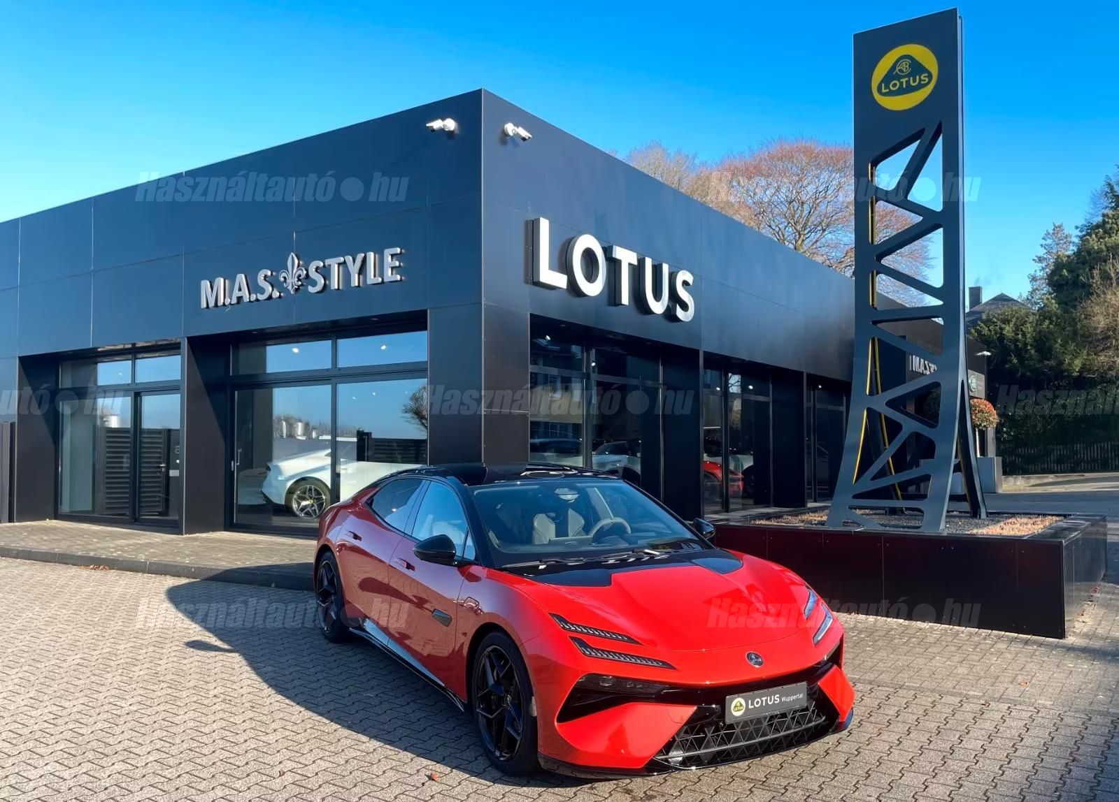LOTUS EMEYA 2024 - 1