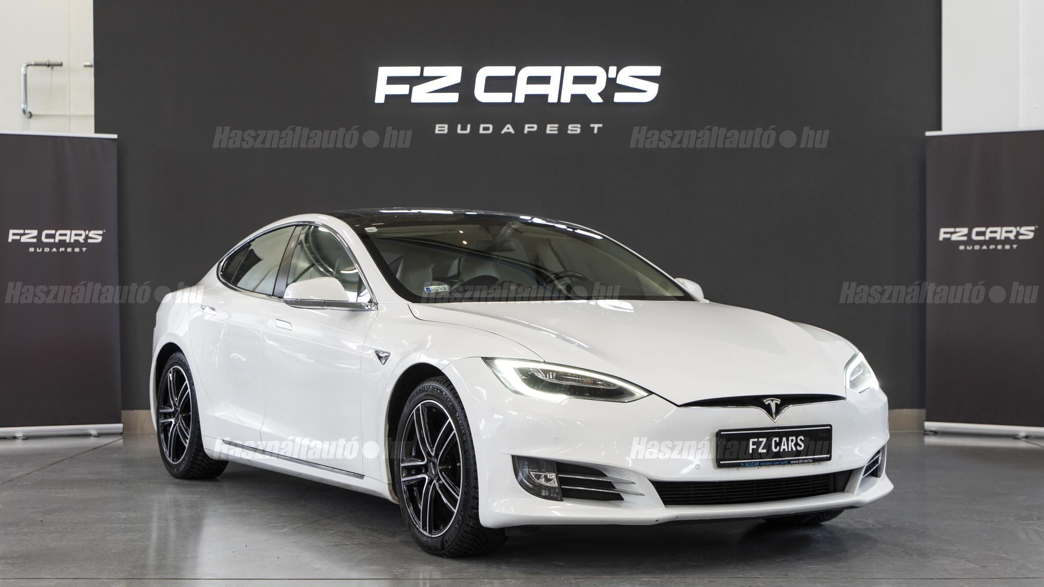 TESLA MODEL S 2018/3 - 1