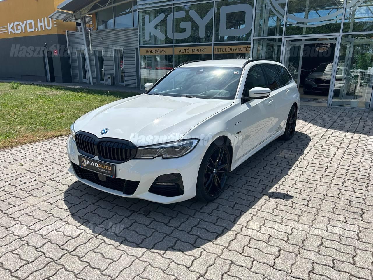 BMW 330 2021/8 - 1