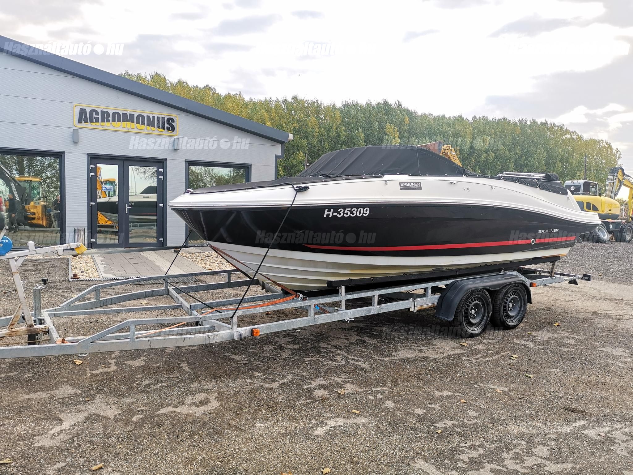 BAYLINER 2018 - 1