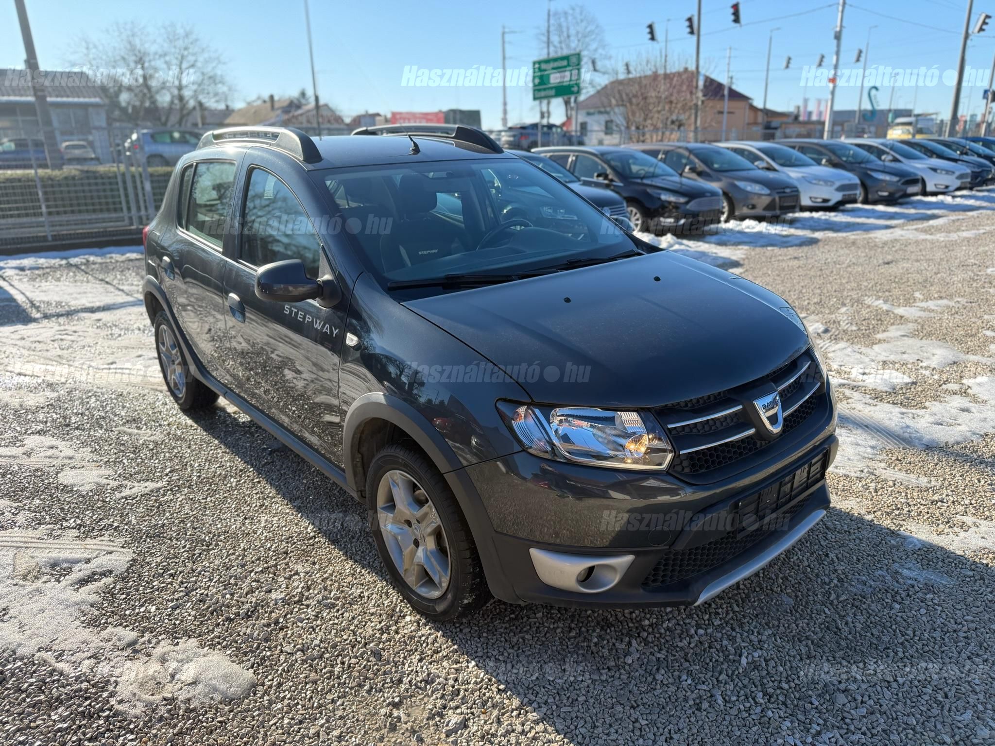 DACIA SANDERO 2017/3 - 1