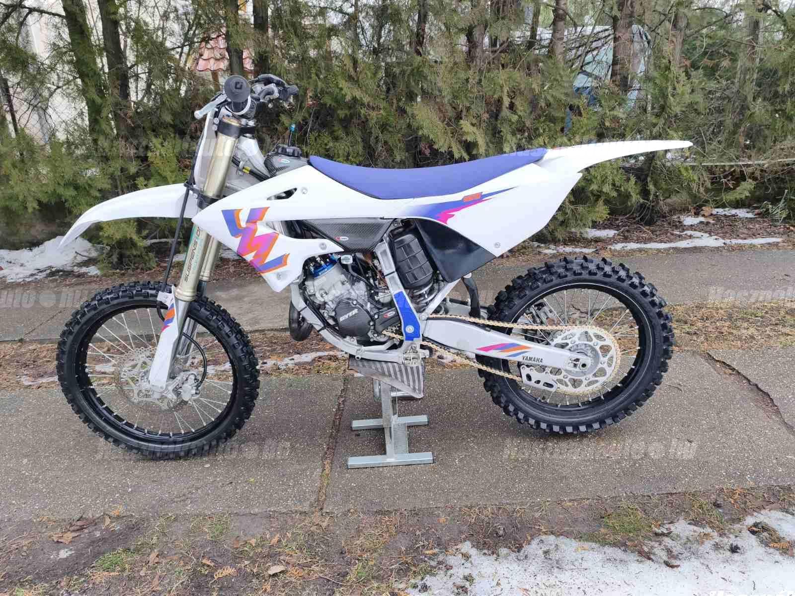 YAMAHA YZ 125 2024/1 - 1
