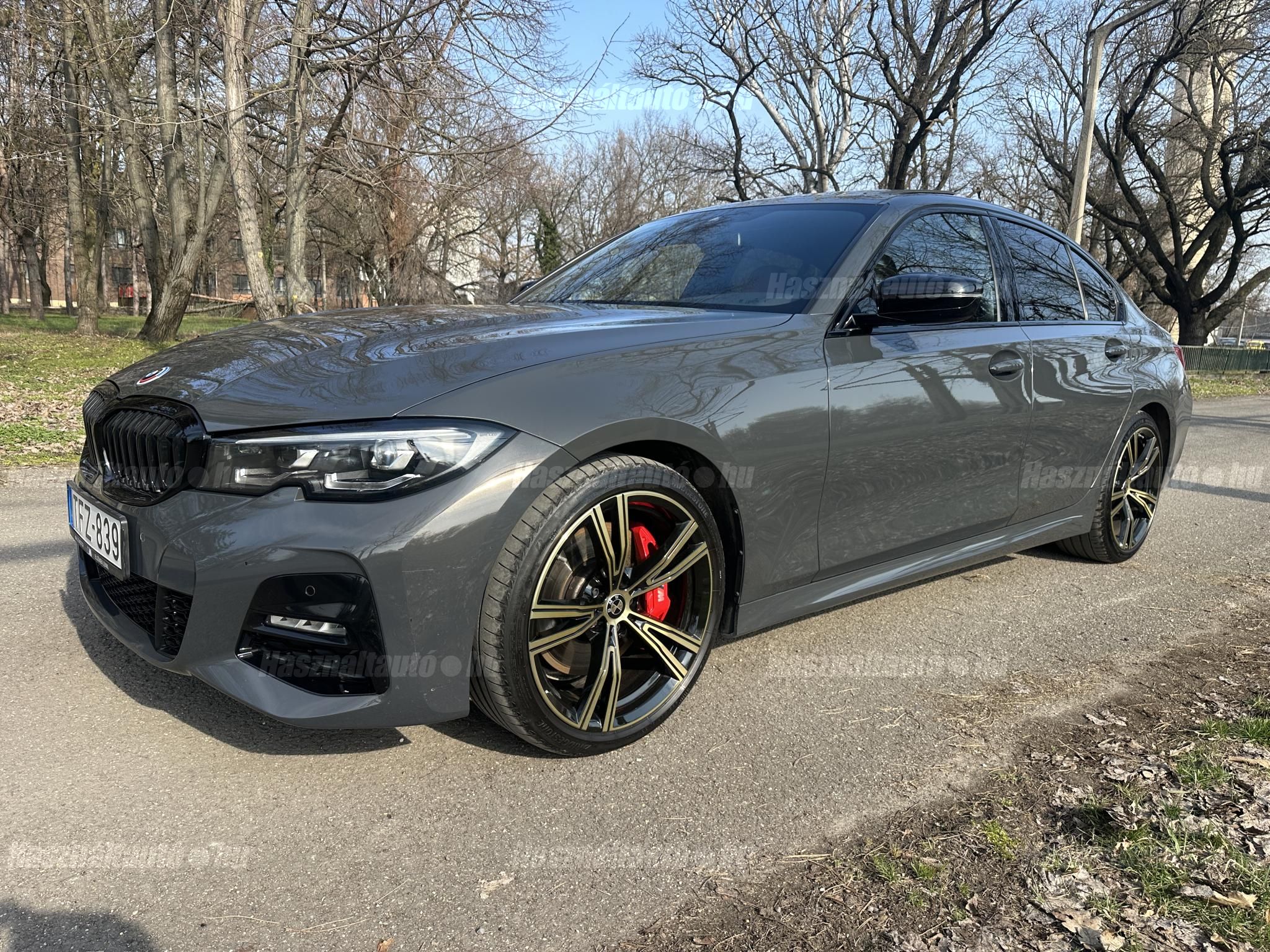BMW 330 2022/6 - 1
