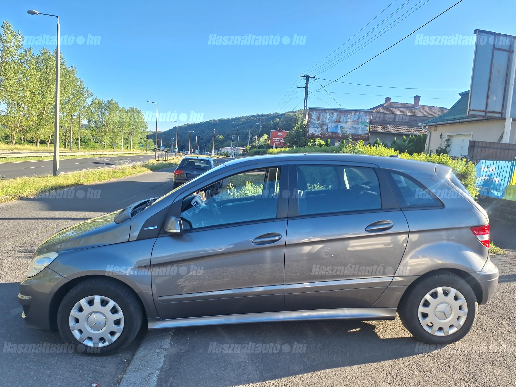 MERCEDES-BENZ B 170 2010/7 - 1