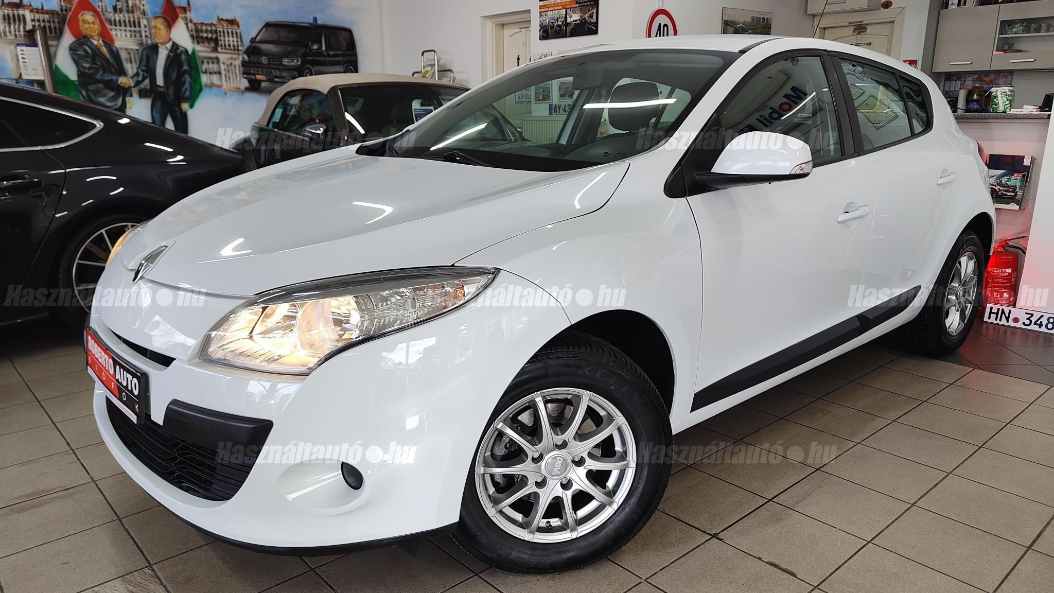 RENAULT MEGANE 2011/9 - 1