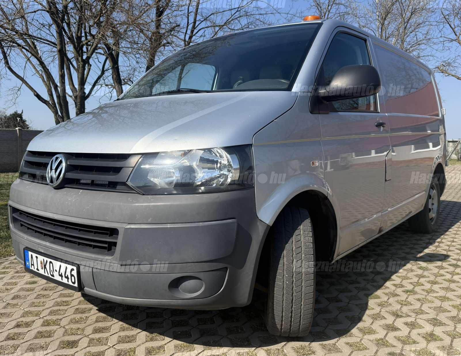 VOLKSWAGEN TRANSPORTER 2010/3 - 1