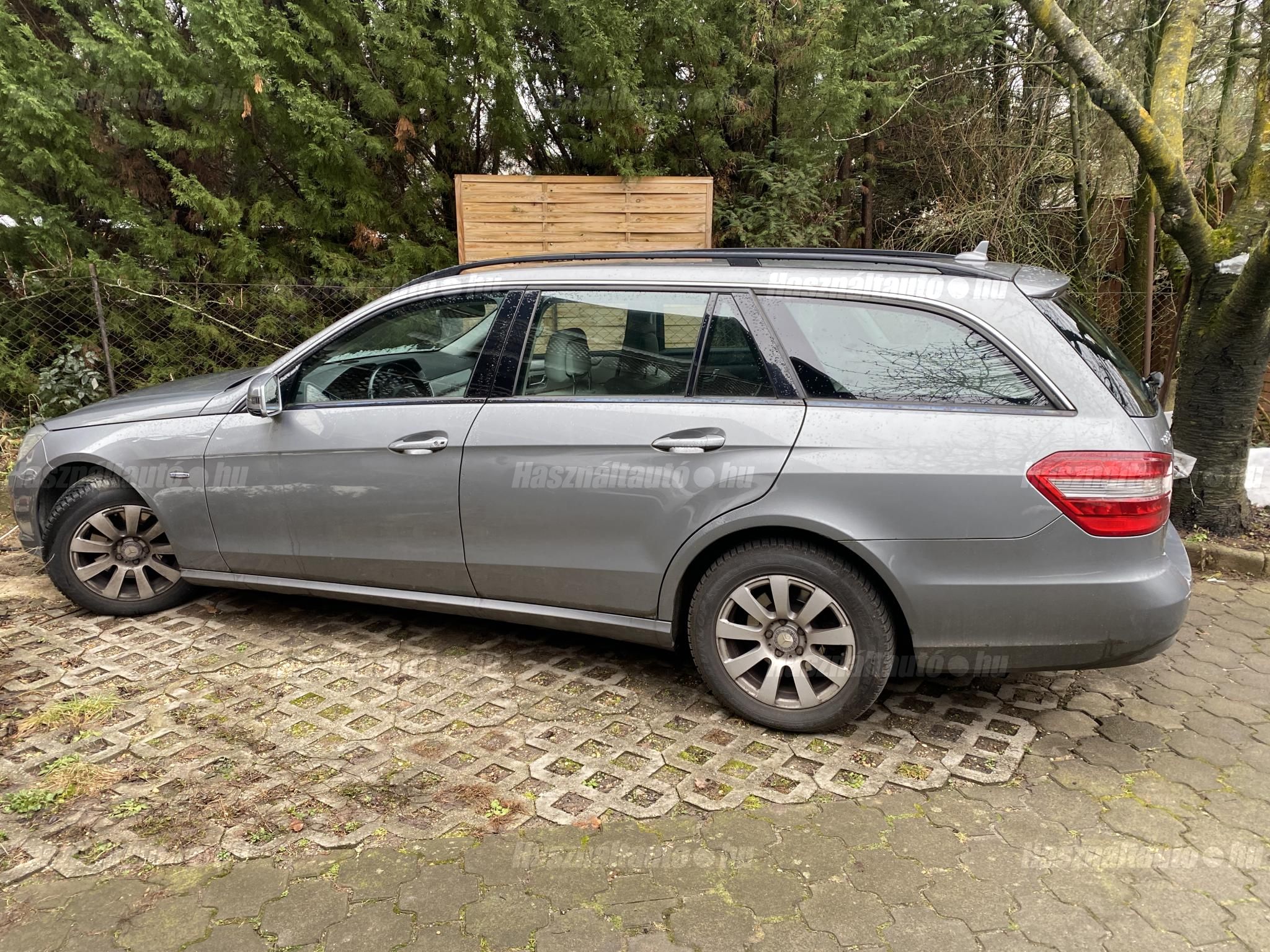 MERCEDES-BENZ E 250 2010/9 - 1